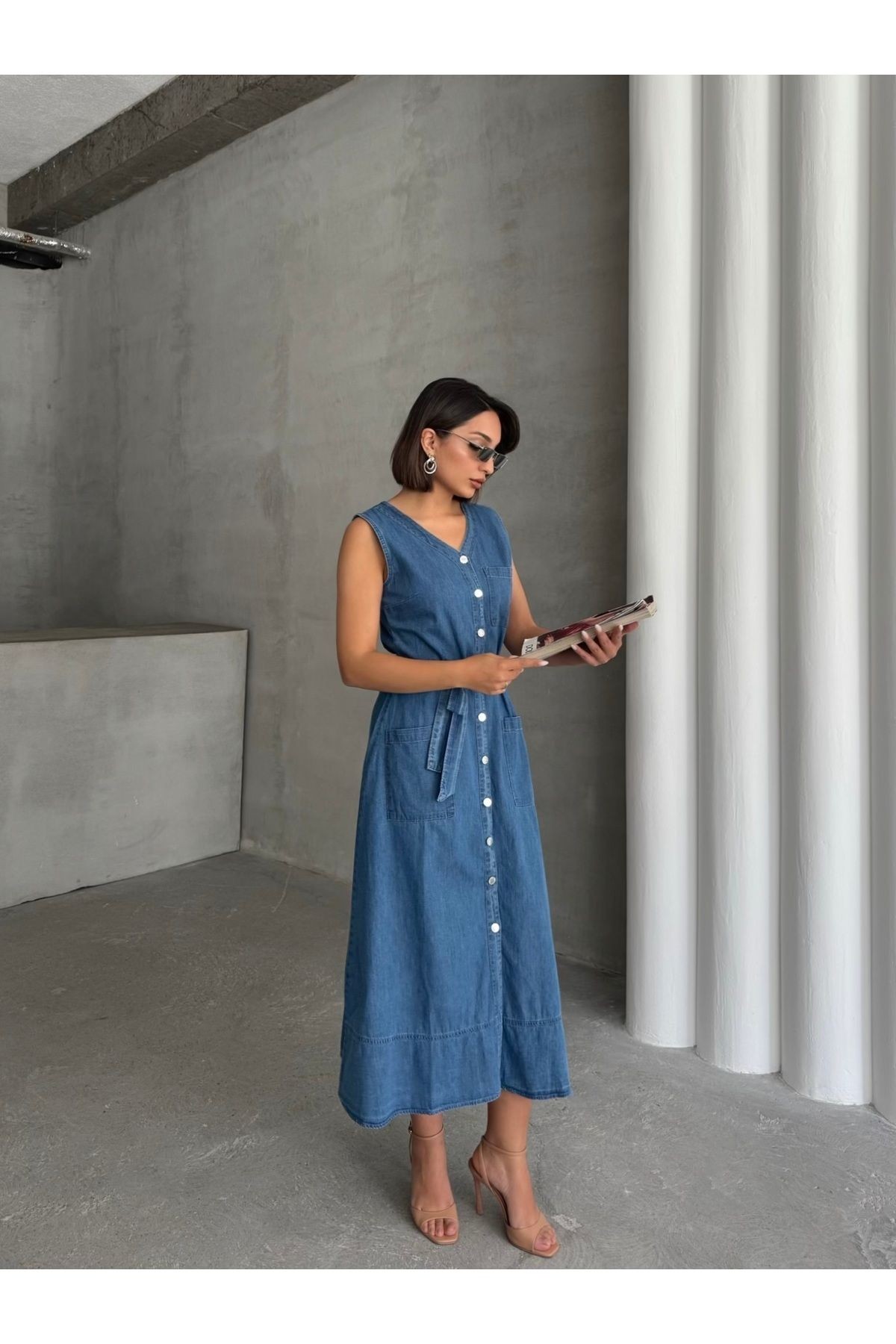Boydan Düğmeli Kuşaklı Cep Detaylı Uzun Denim Lacivert Elbise MISSEL8999