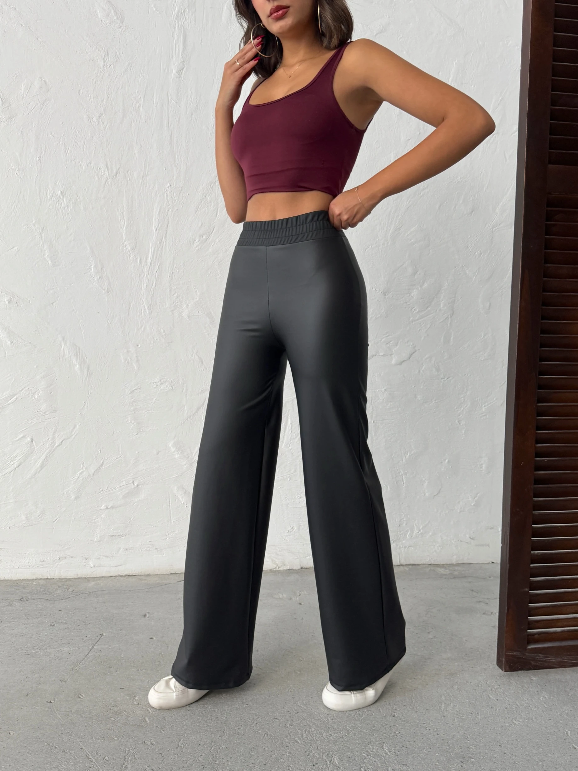 Bel Lastikli Siyah Suni Deri Pantolon MISSPNT2411