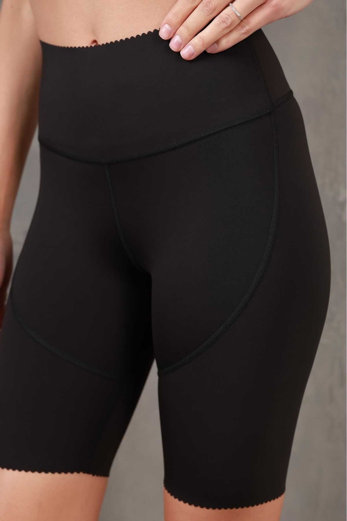 Toparlayıcı Dikiş Detaylı Örme Spor Şort/Kısa Tayt MISSSR2587