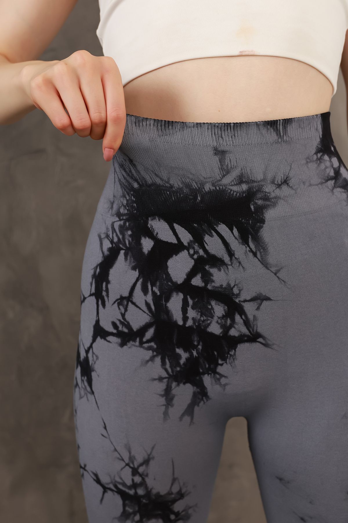 Dikişsiz Push-up Toparlayıcı Batik Desen Spor Tayt MISSTA1816