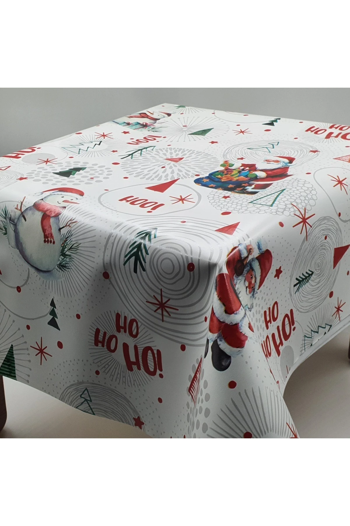 Yılbaşı Desenli Astarlı Silinebilir Muşamba Masa Örtüsü