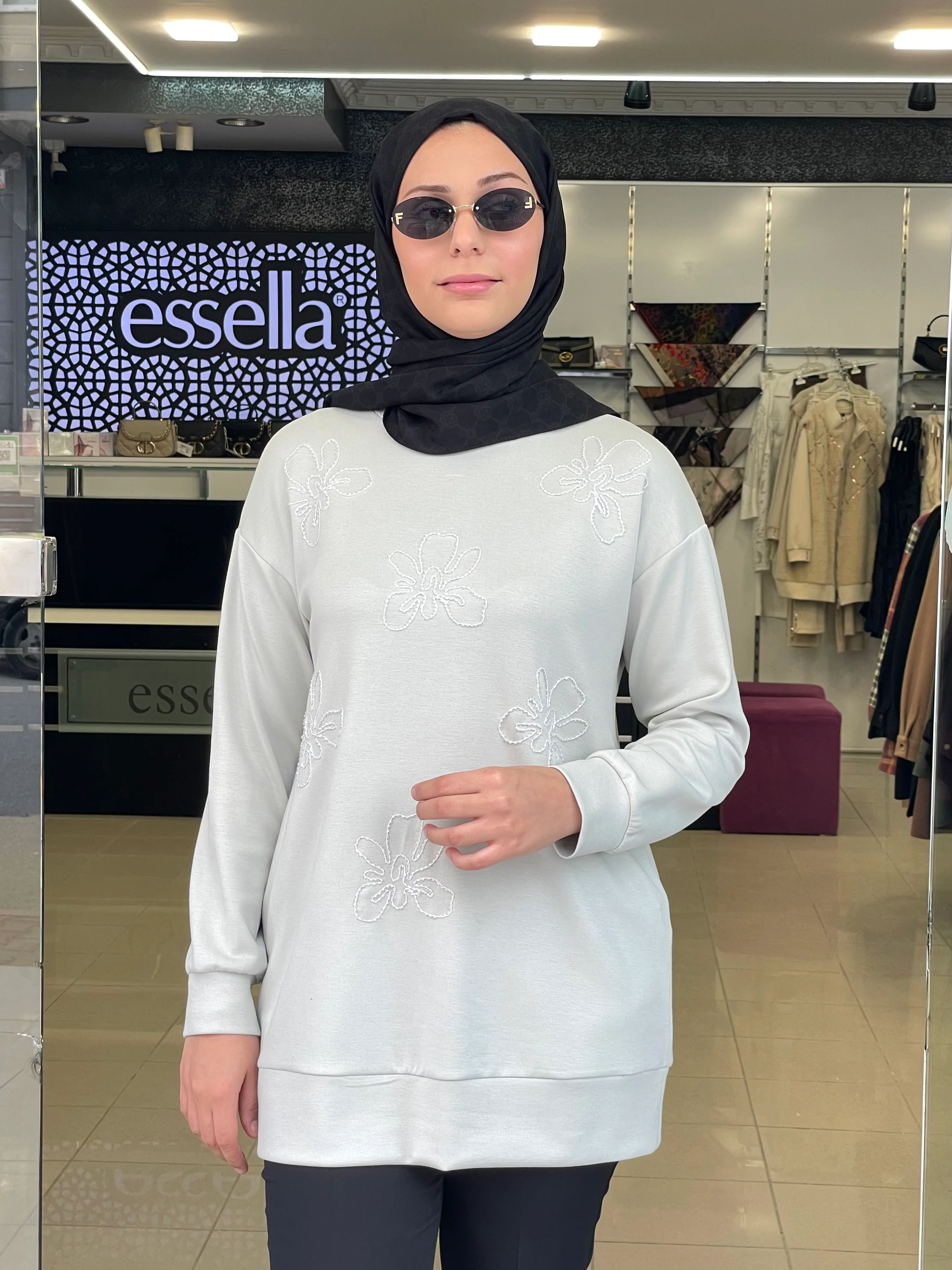 MY MOOD ÖNÜ ÇİÇEKLİ SWEAT ÇAĞLA YEŞİLİ