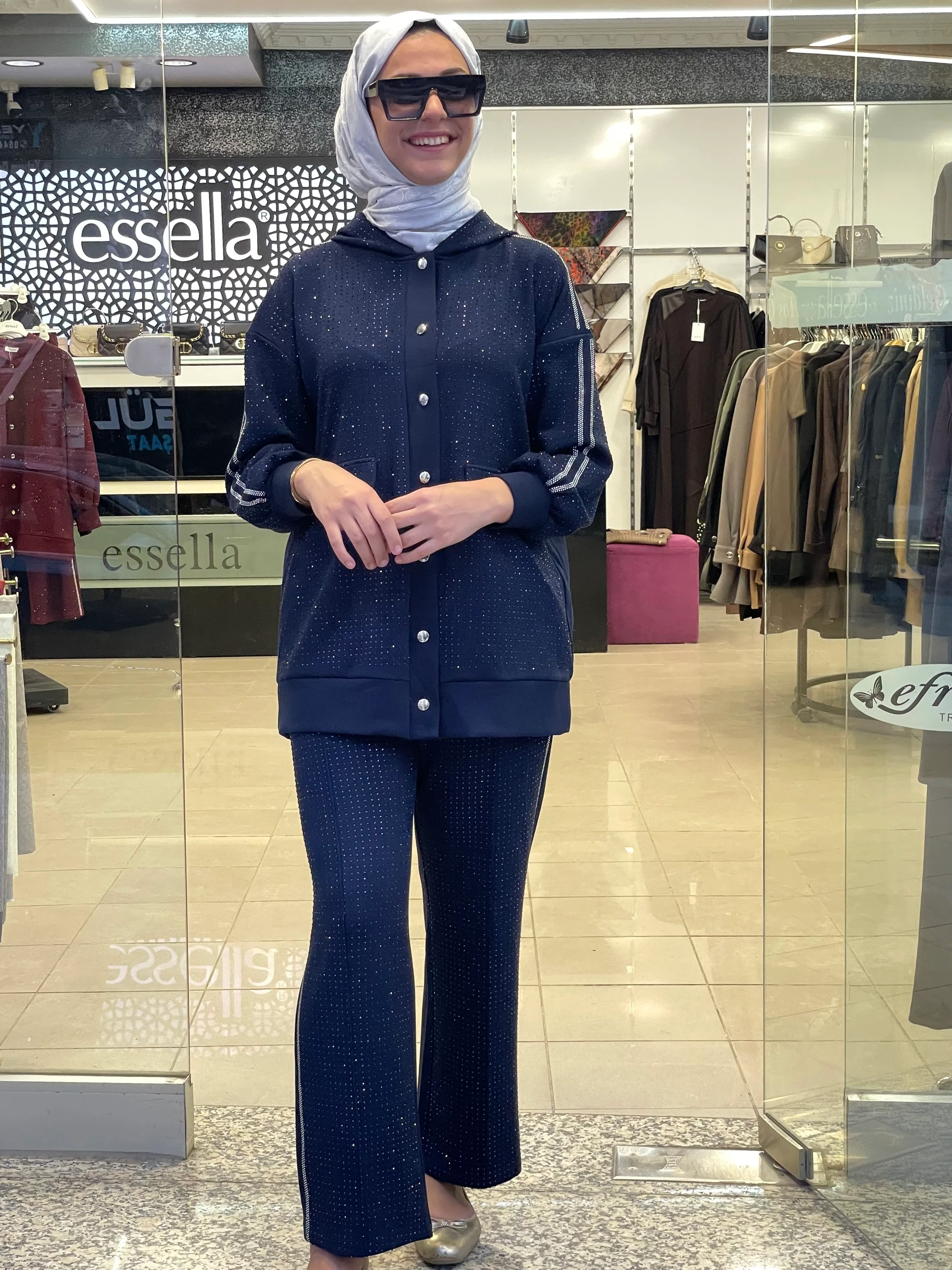 AYNAZ TAŞLI KAPÜŞONLU TAKIM LACİVERT