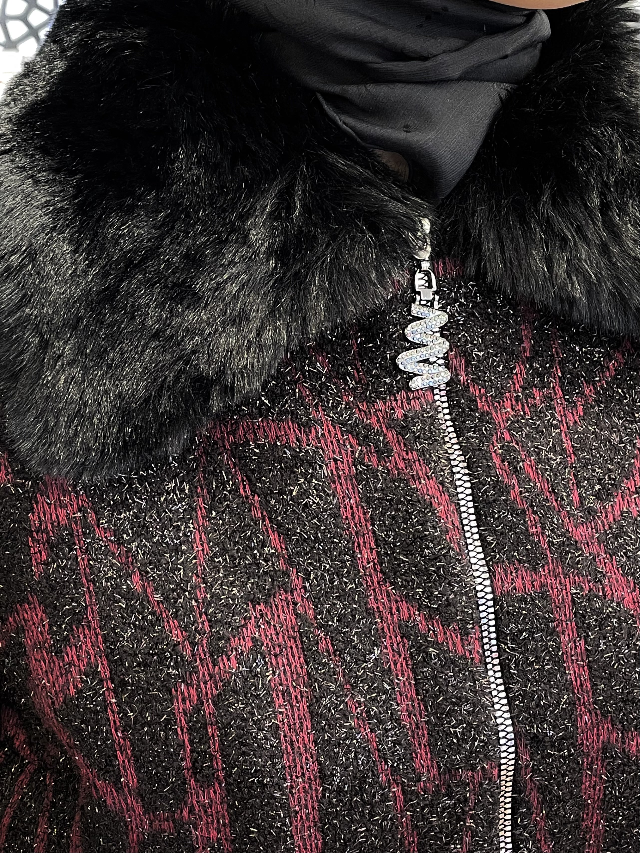 BERELANCE  SİMLİ KÜRKLÜ YELEK  SİYAH/BORDO 