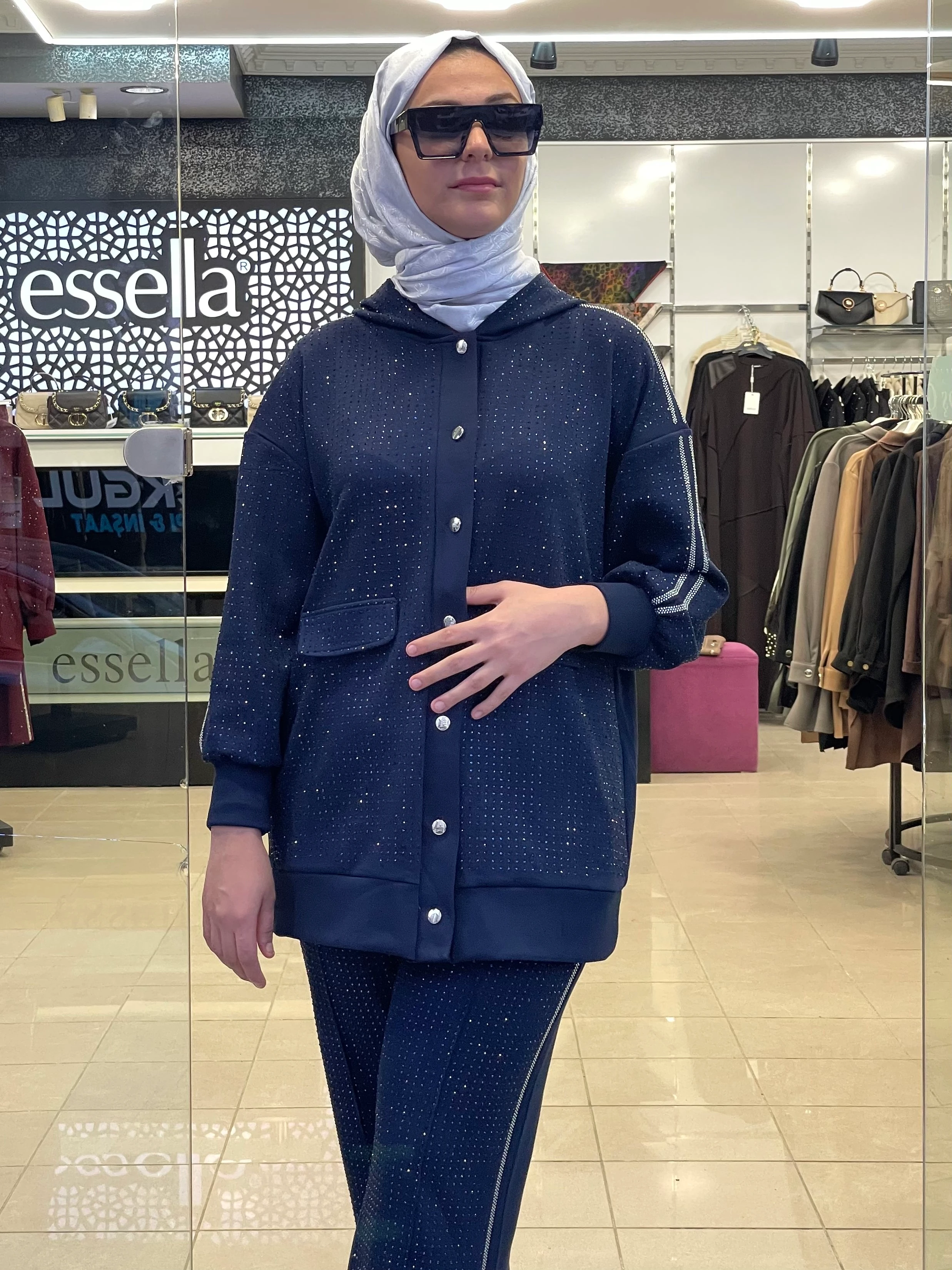 AYNAZ TAŞLI KAPÜŞONLU TAKIM LACİVERT