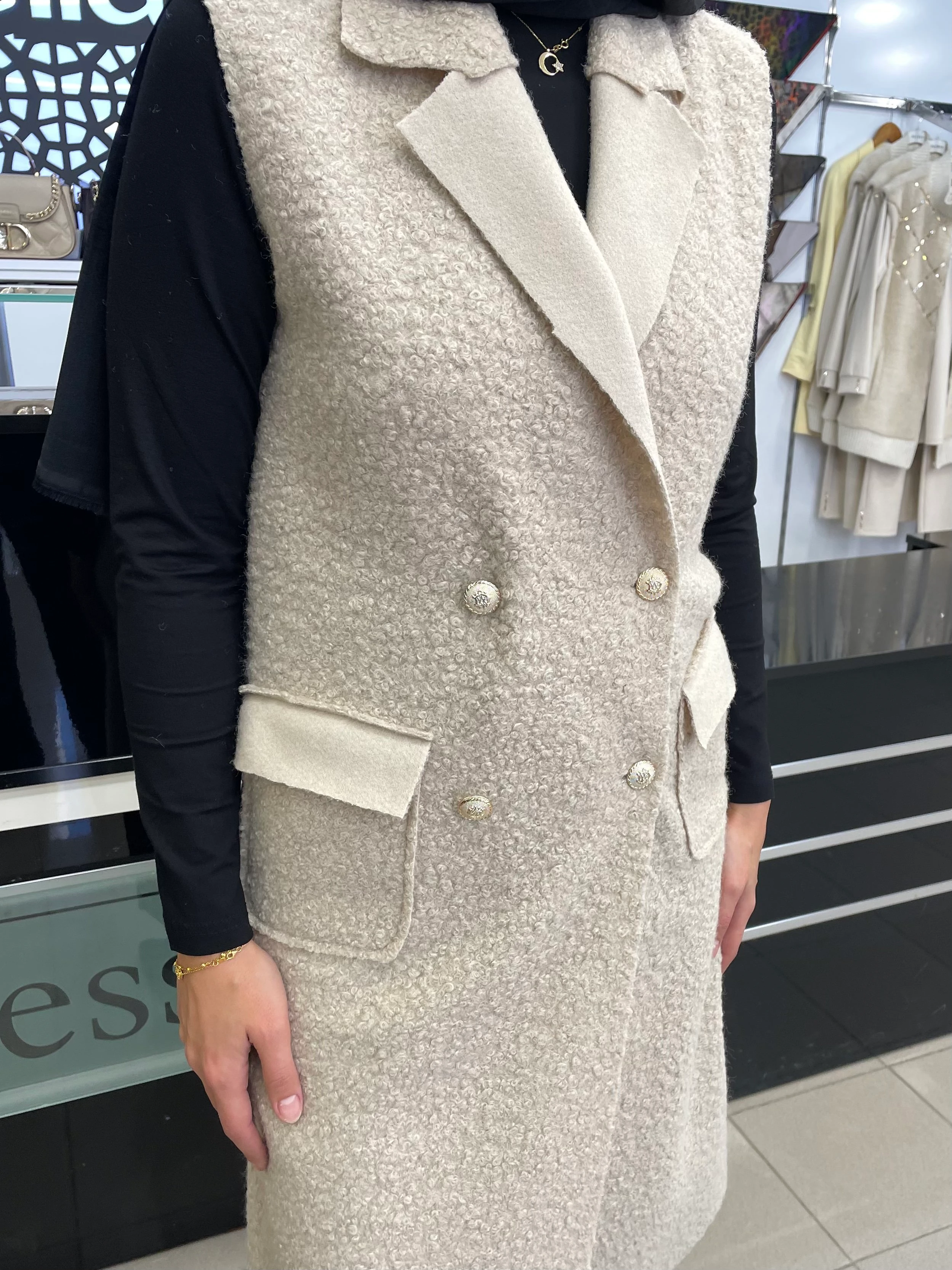 BELLE BELEMİR KEÇE KUZU YELEK BEJ 