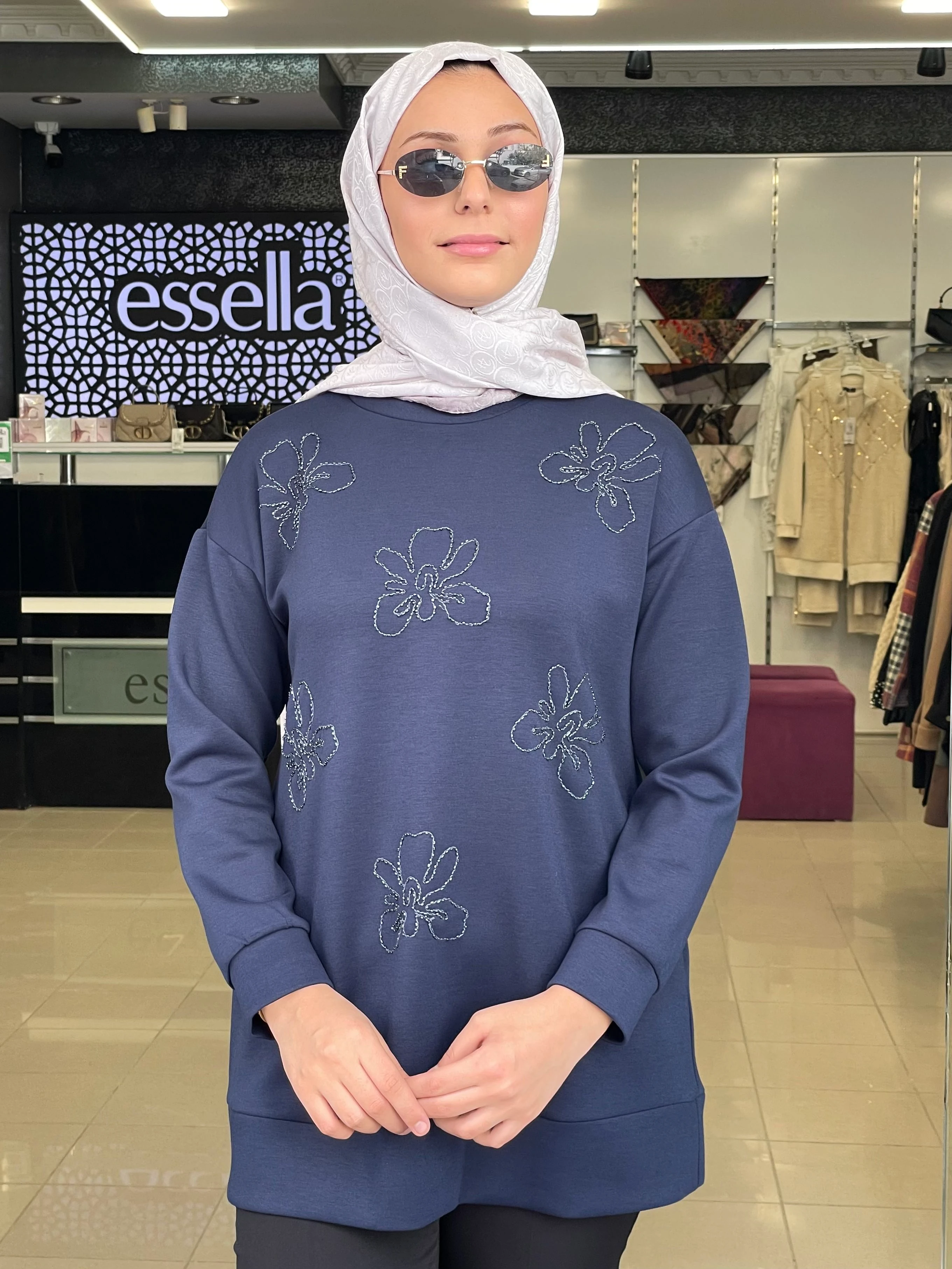 MY MOOD ÖNÜ ÇİÇEKLİ SWEAT LACİVERT