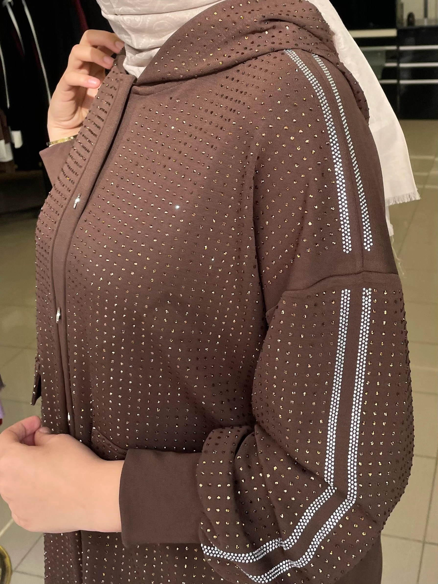 AYNAZ TAŞLI KAPÜŞONLU TAKIM KAHVERENGİ