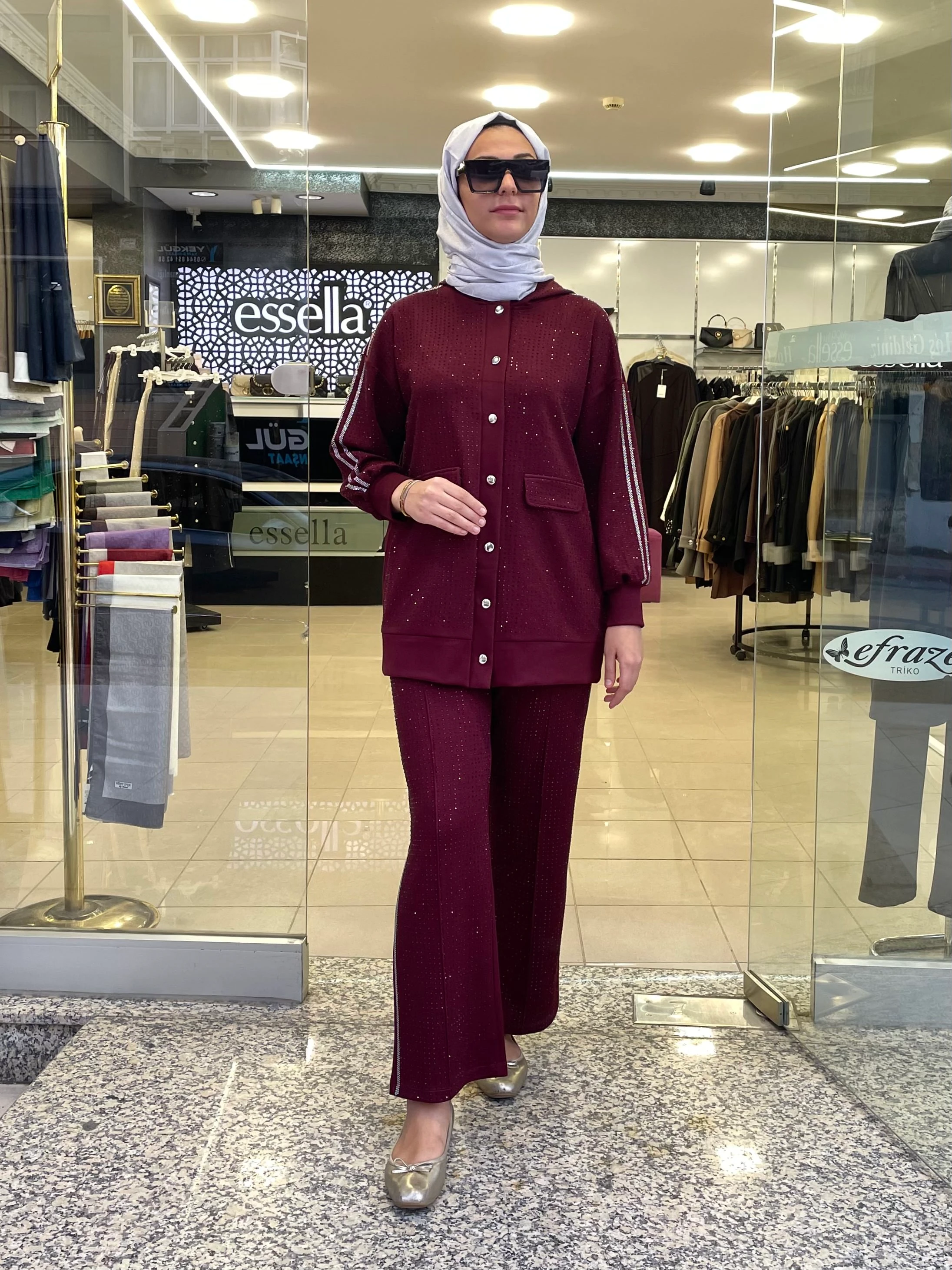 AYNAZ TAŞLI KAPÜŞONLU TAKIM BORDO