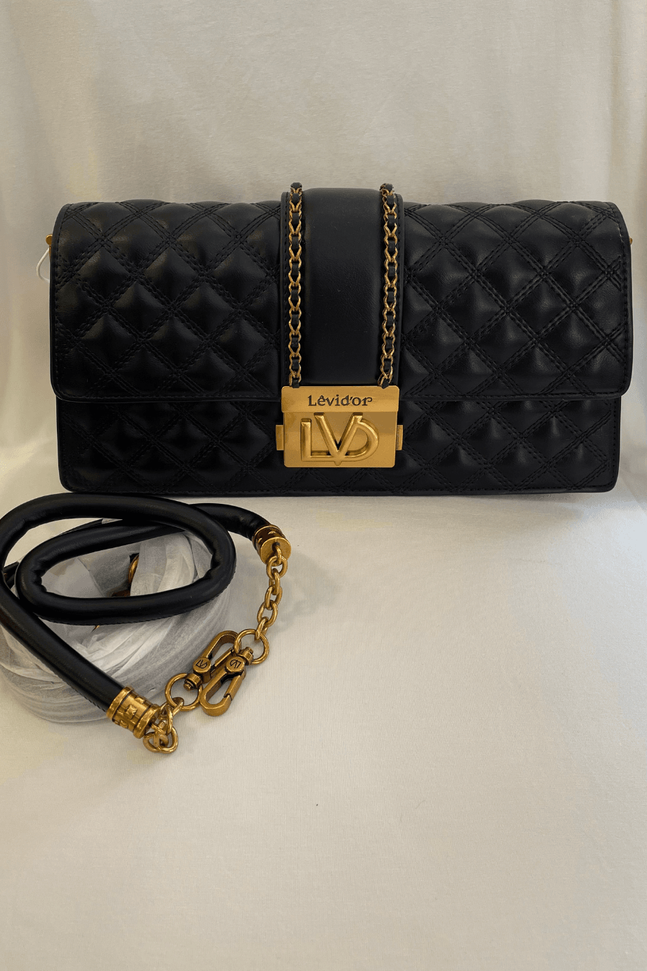 LEVİDOR PREMIUM ÇANTA, Siyah iki askısı mevcut
