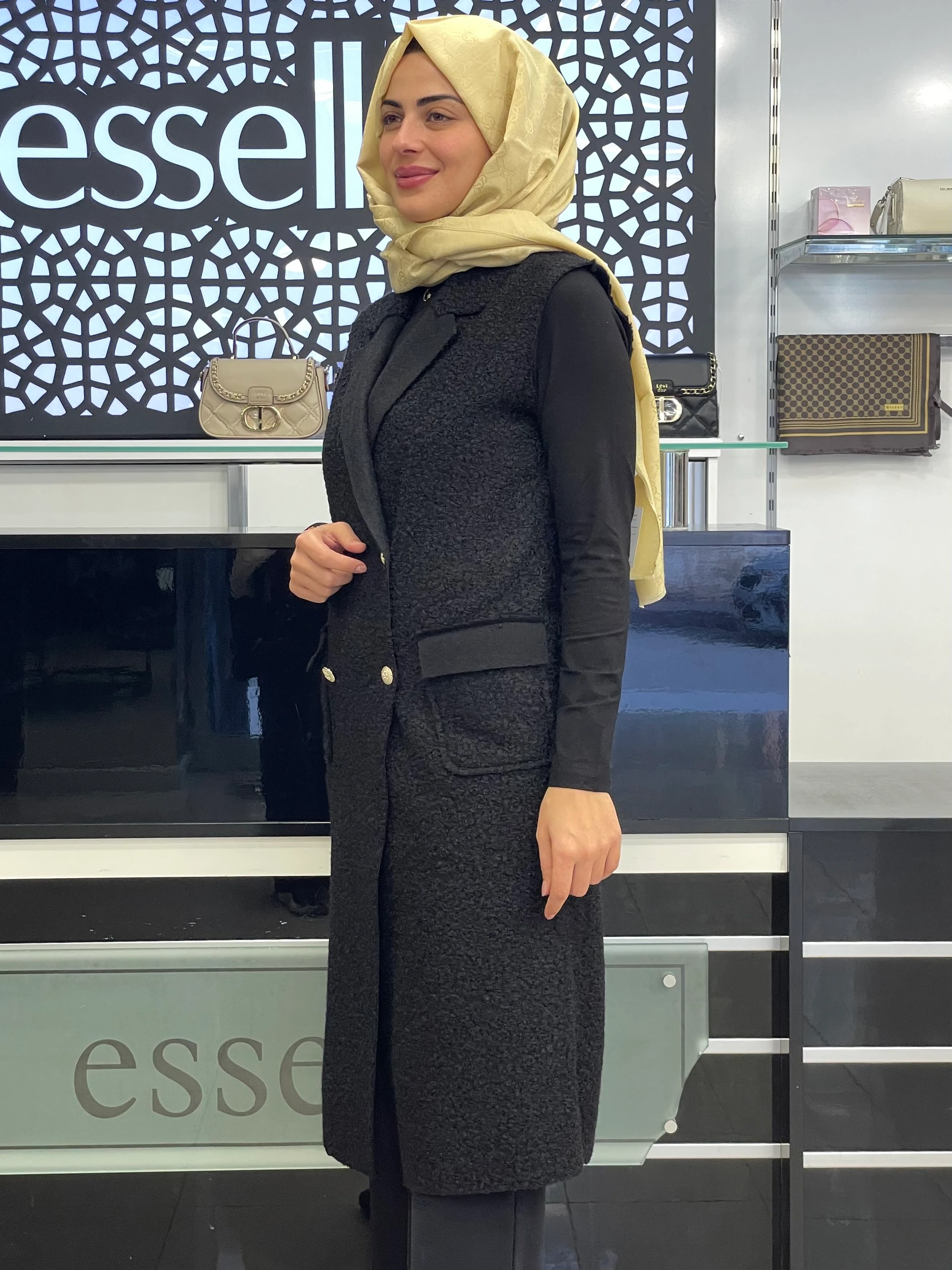 BELLE BELEMİR KEÇE KUZU YELEK SİYAH