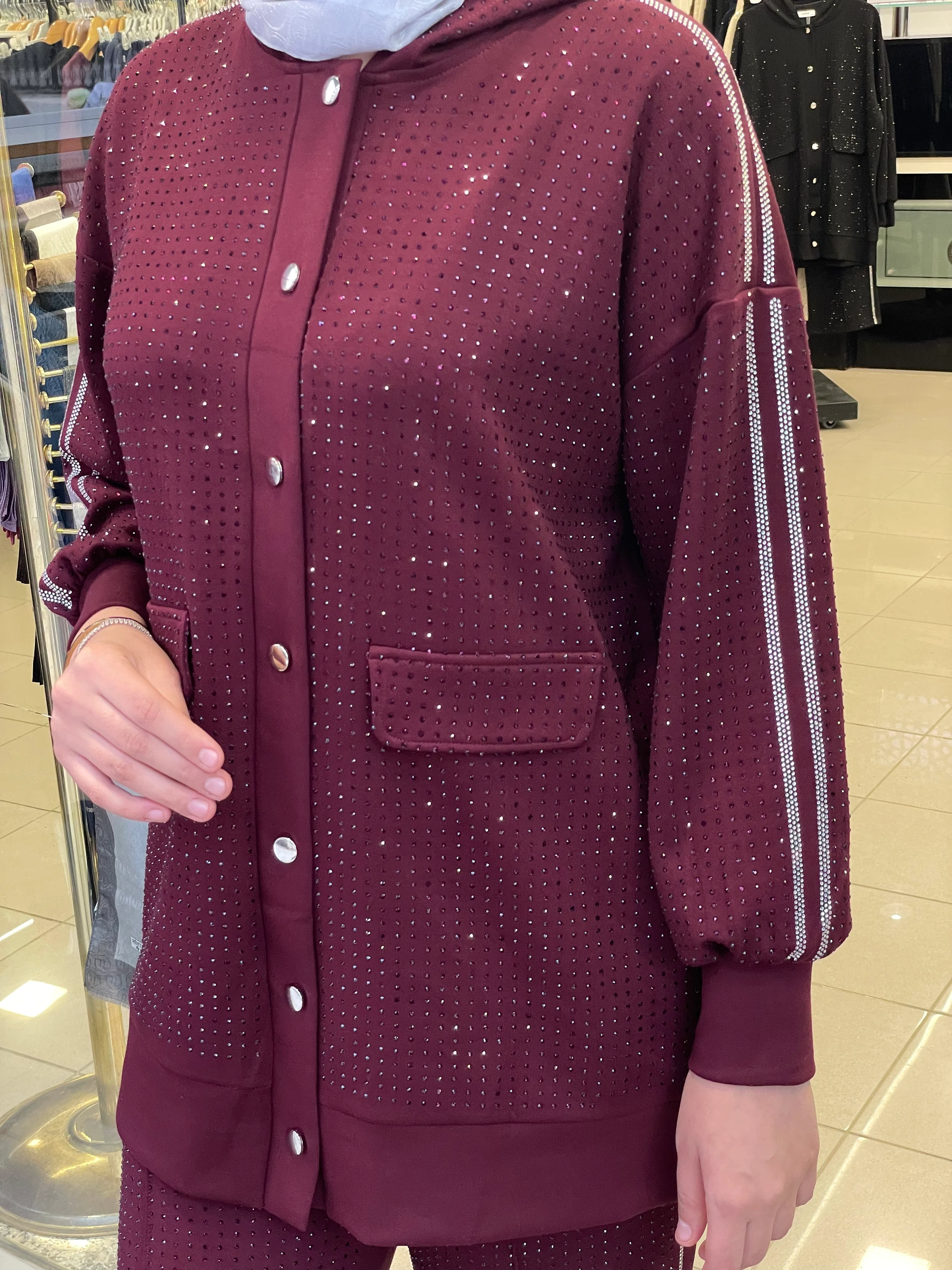 AYNAZ TAŞLI KAPÜŞONLU TAKIM BORDO