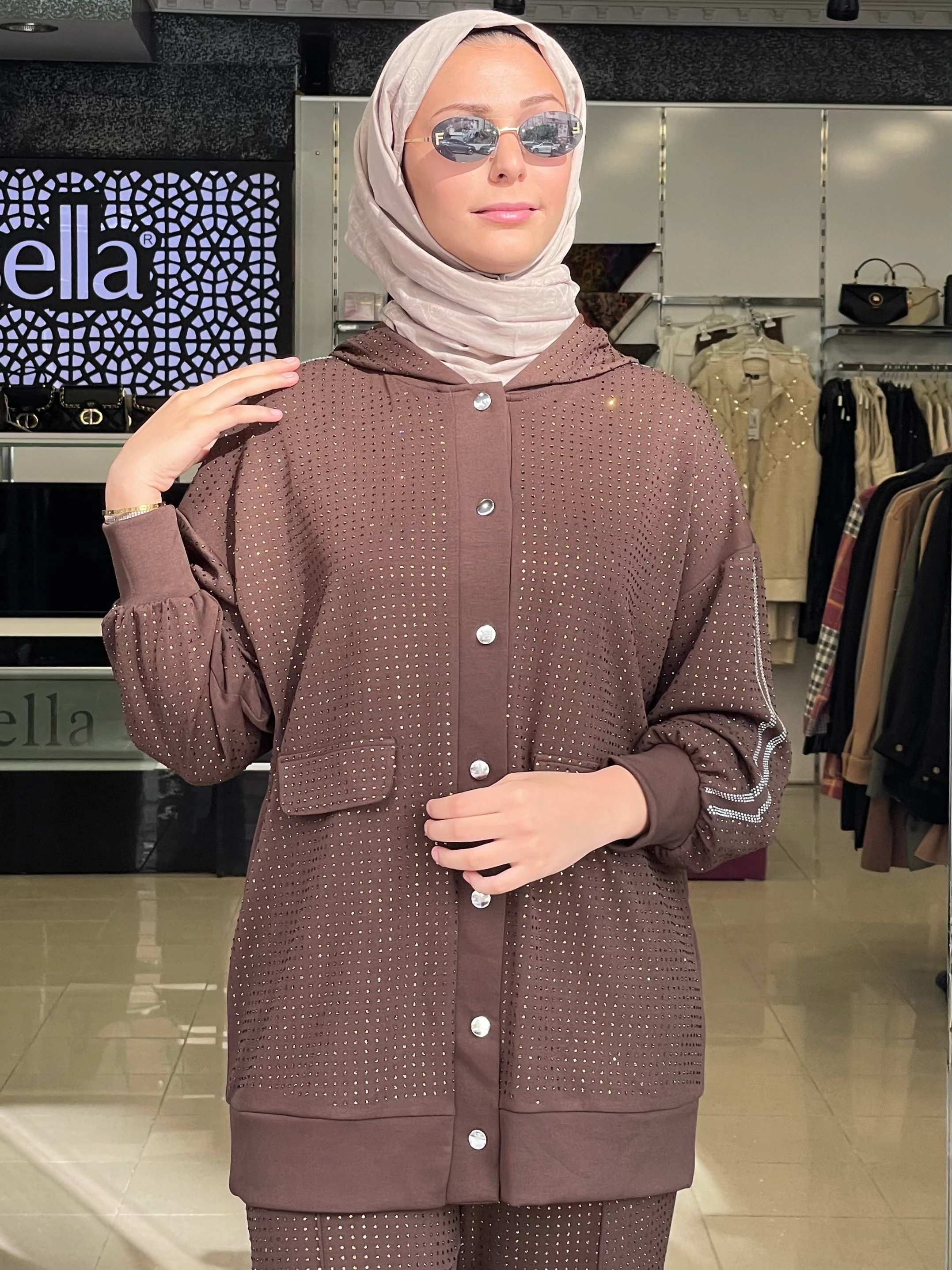 AYNAZ TAŞLI KAPÜŞONLU TAKIM KAHVERENGİ