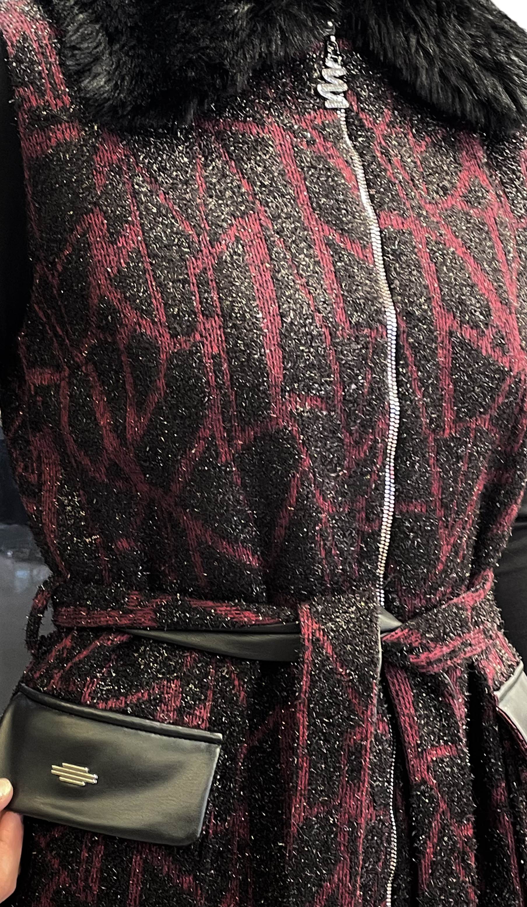 BERELANCE  SİMLİ KÜRKLÜ YELEK  SİYAH/BORDO 