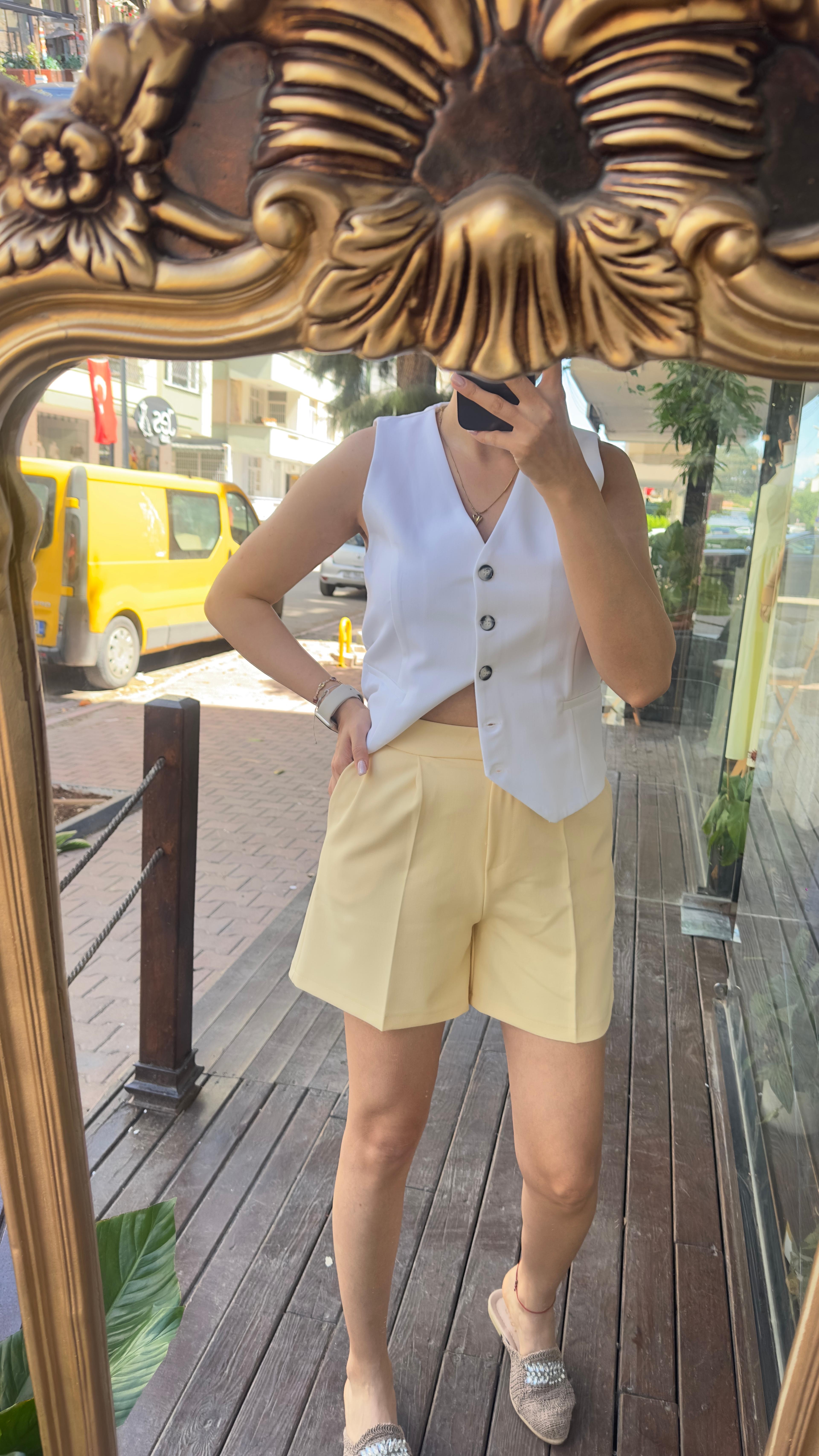 Bebe Sarısı Şort 
