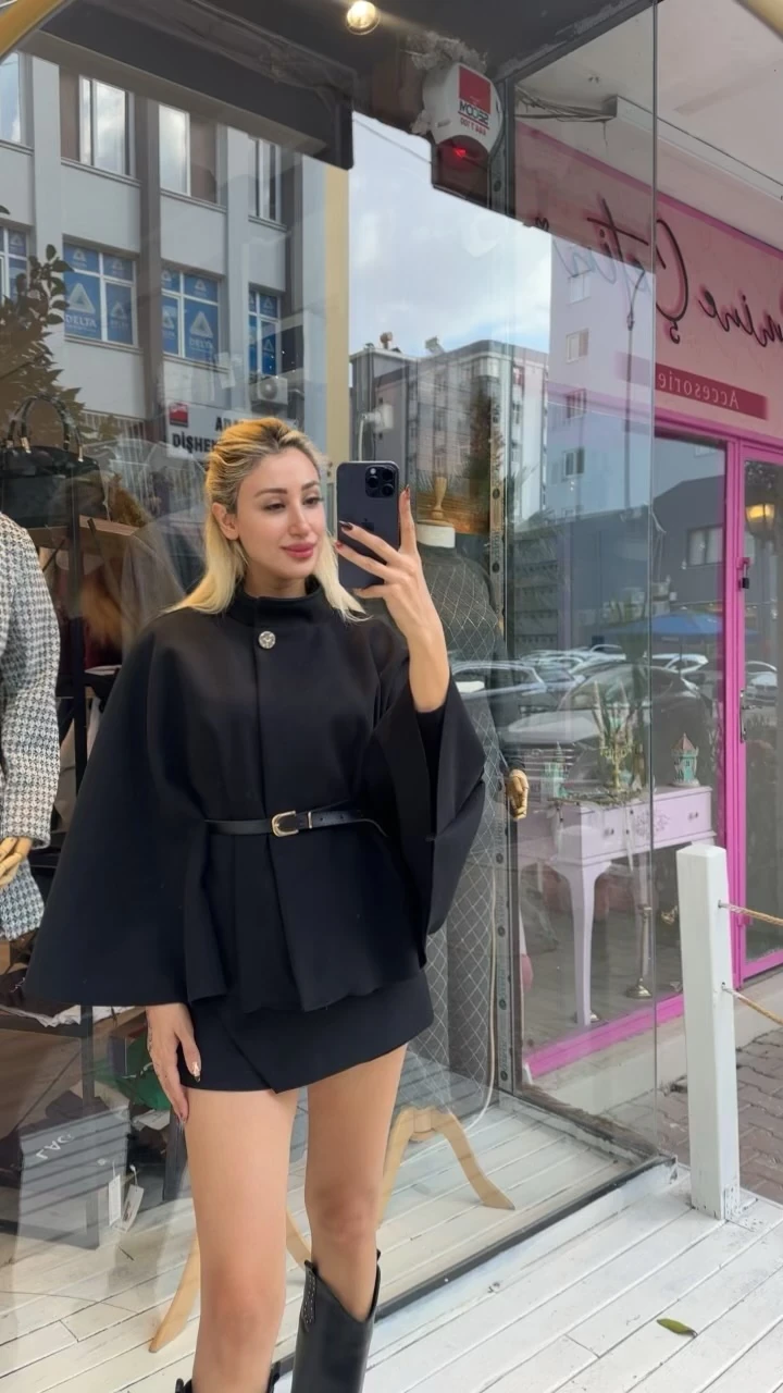 Siyah Kemerli Kaşe Panço
