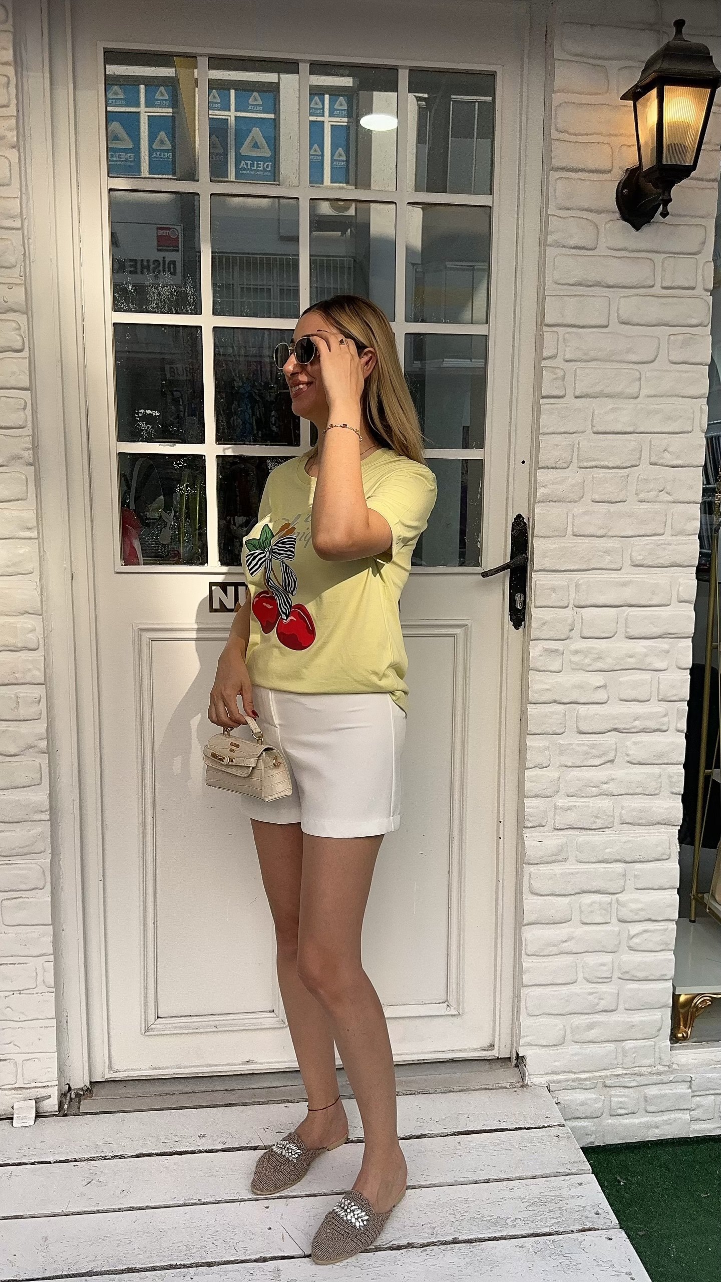 Sarı Bow Tifully Baskılı Tişört
