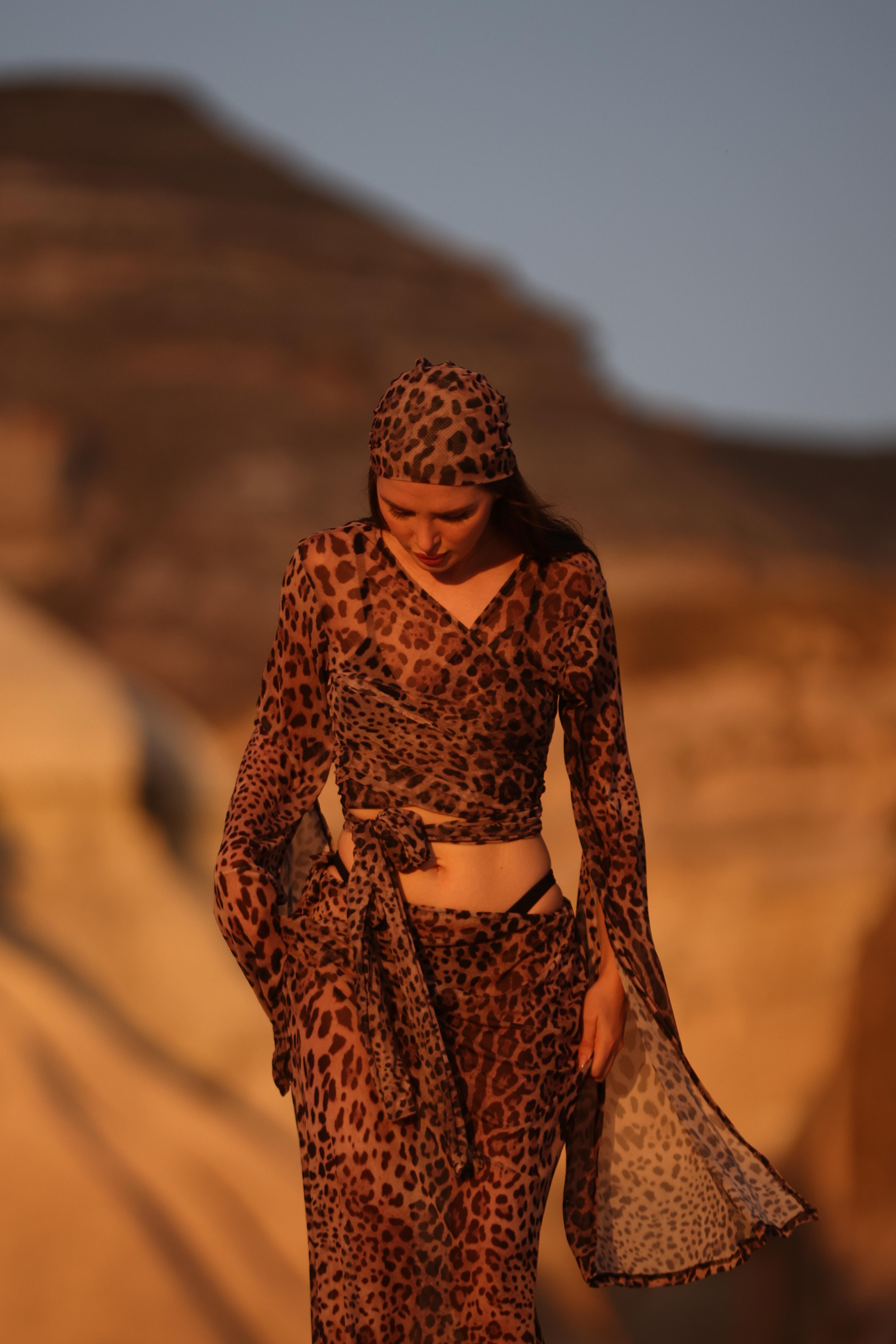 SAVANNA LEOPARD FLOW