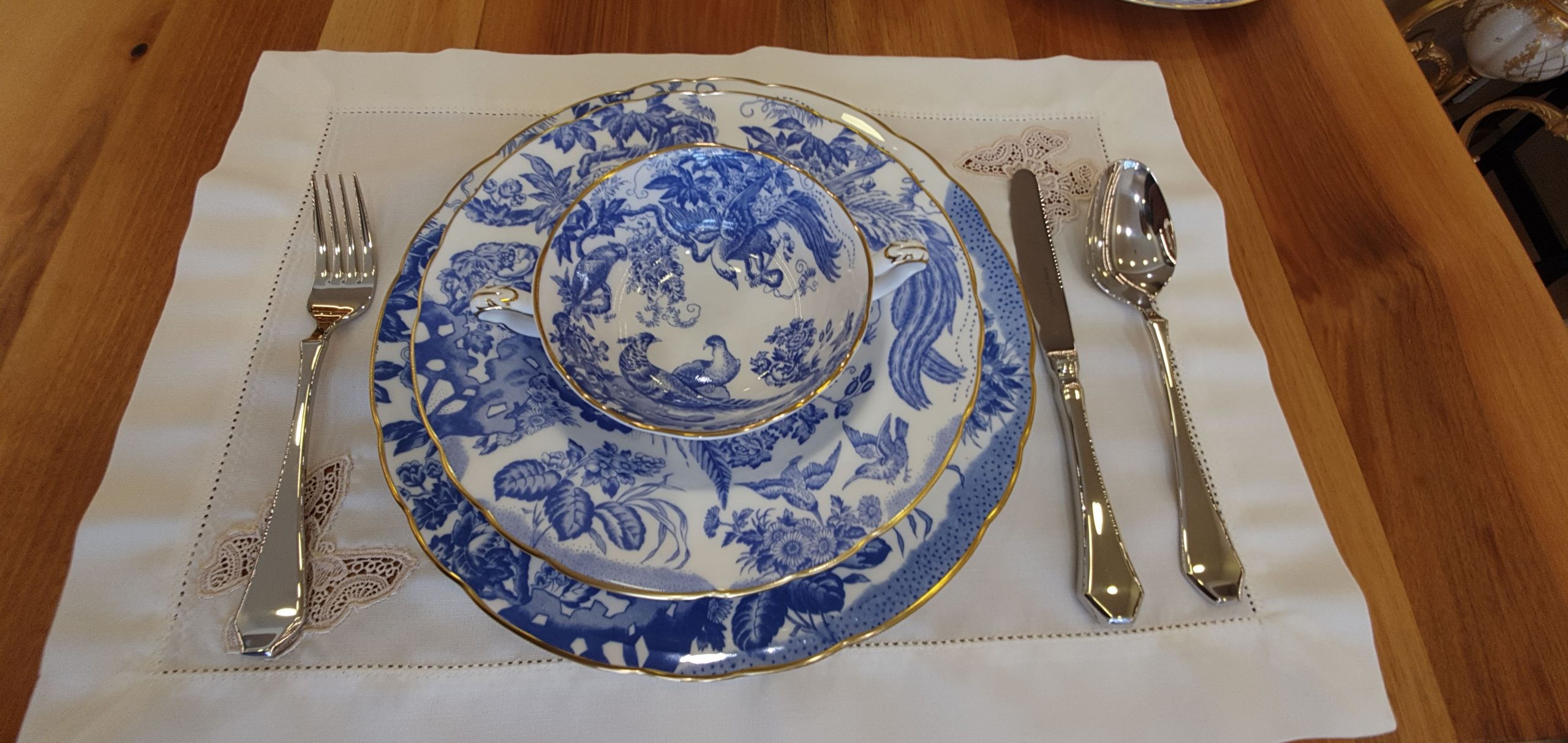 Royal Crown Derby Aves Blue 51 prç Yemek Takımı 0 image