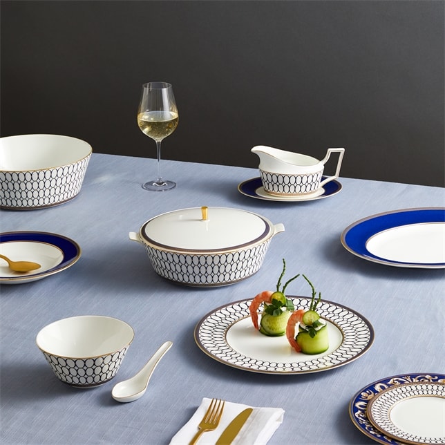 WEDGWOOD Renaissance  Gold 51 ParçaYemek Takımı 0 image