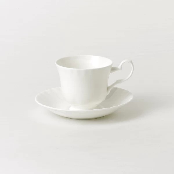 Roy Kirkham White Çay Fincanı ve Tabağı cover pic