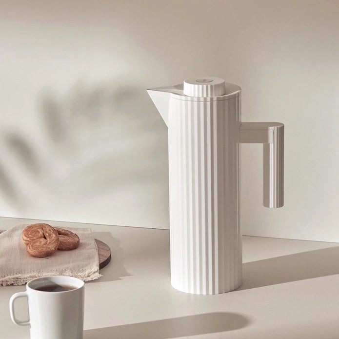 Alessi Plisse Isı Yalıtımlı Sürahi 1 Lt Siyah 0 image