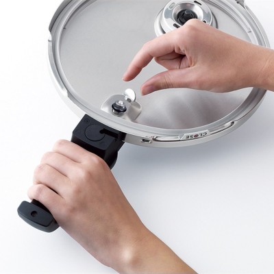 Fissler Vitaquick Premium 6 Litre Düdüklü Tencere 0 image