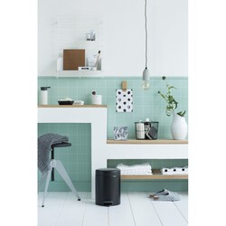 BRABANTİA NEWICON MATT BLACK PEDALLI ÇÖP KUTUSU 5L BRA 112928 0 image