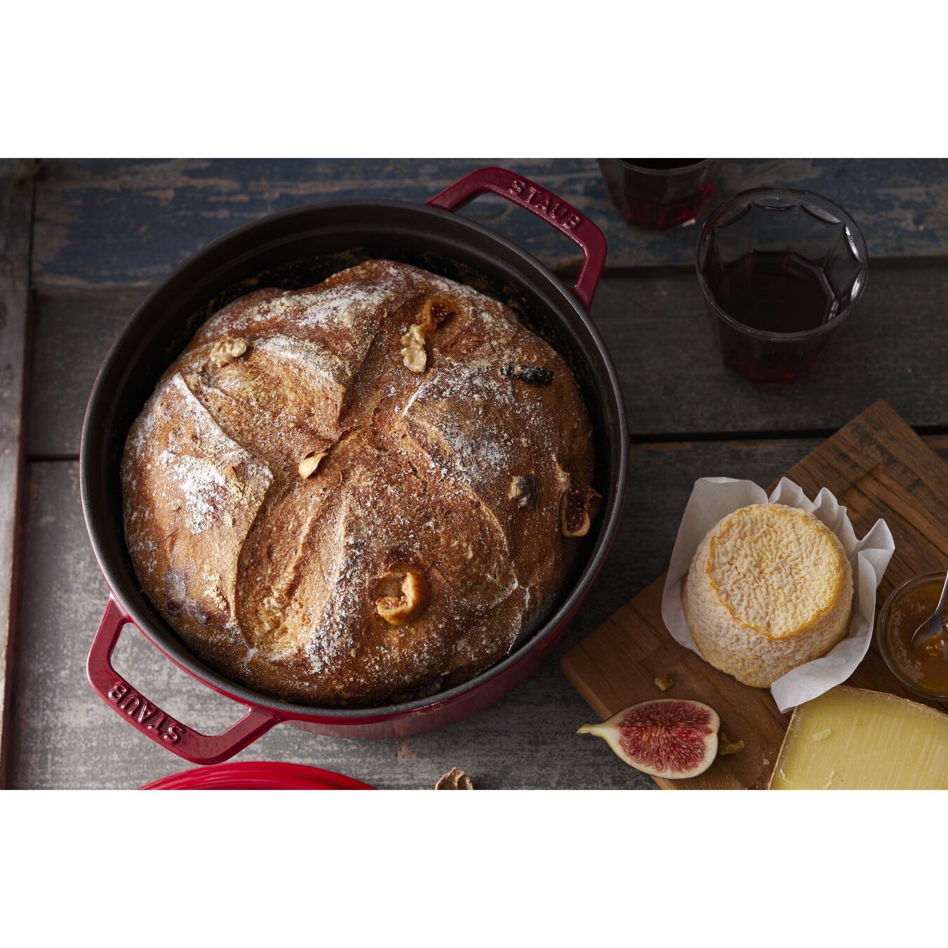 STAUB LA COCOTTE DÖKÜM TENCERE | KİRAZ | 24 CM | 3,7 L | YUVARLAK 405098350 0 image