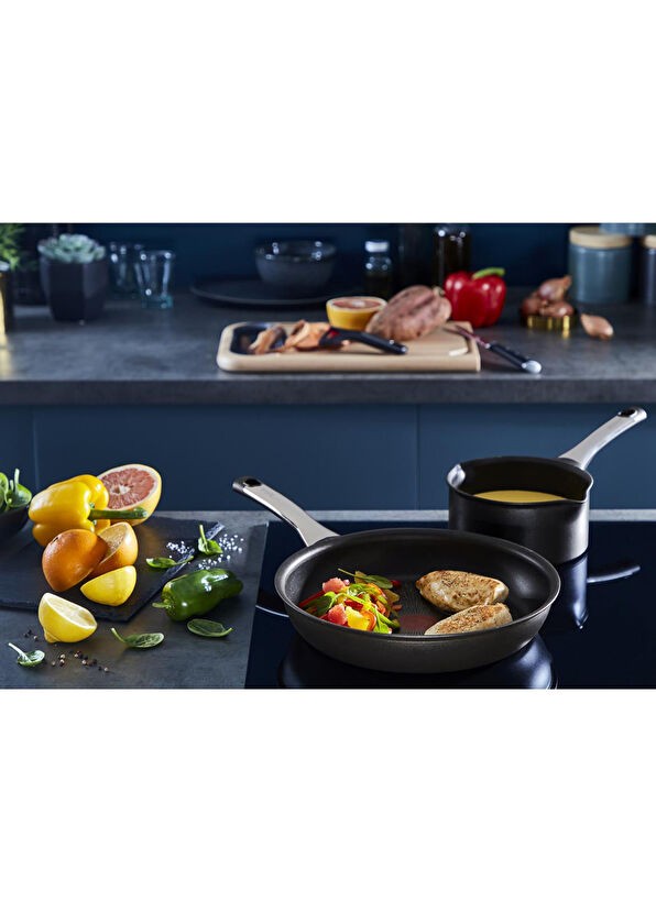 TEFAL Titanyum 6X Excellence İndüksiyon Tabanlı Tava - 32 cm 0 image