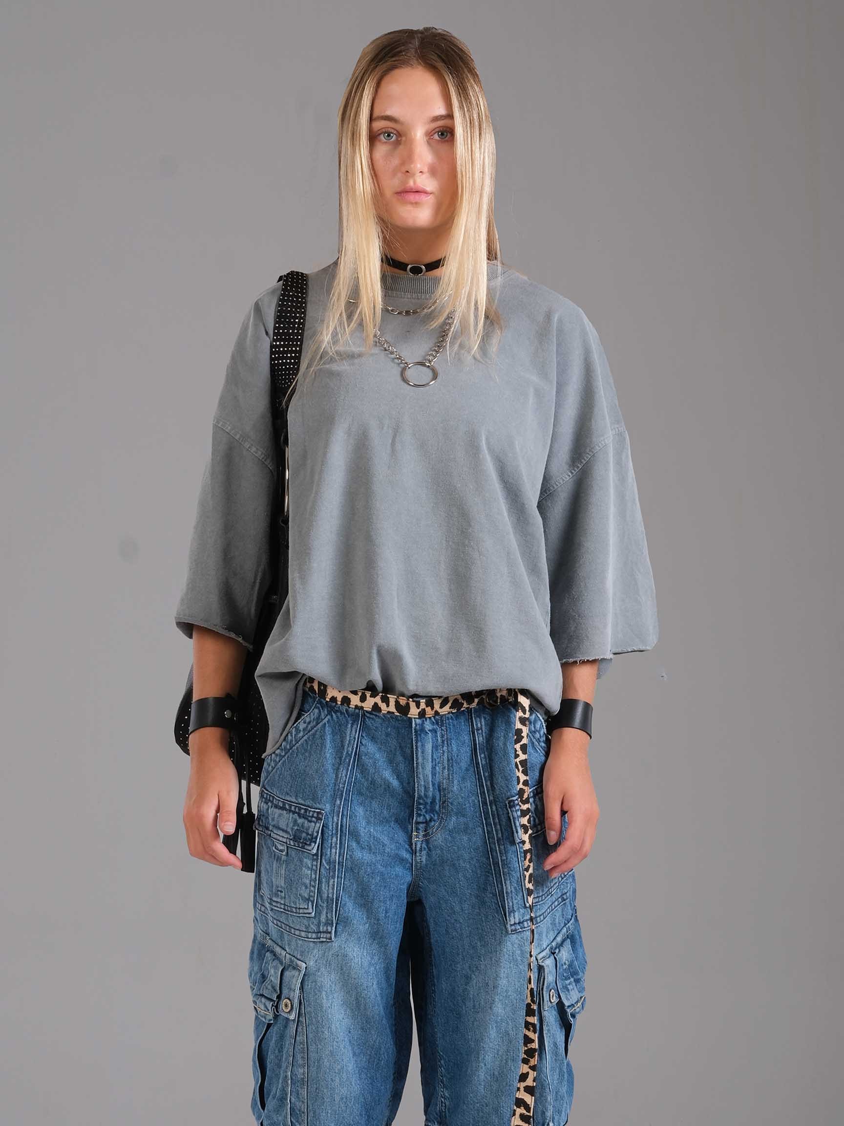 OVERSIZE TSHIRT