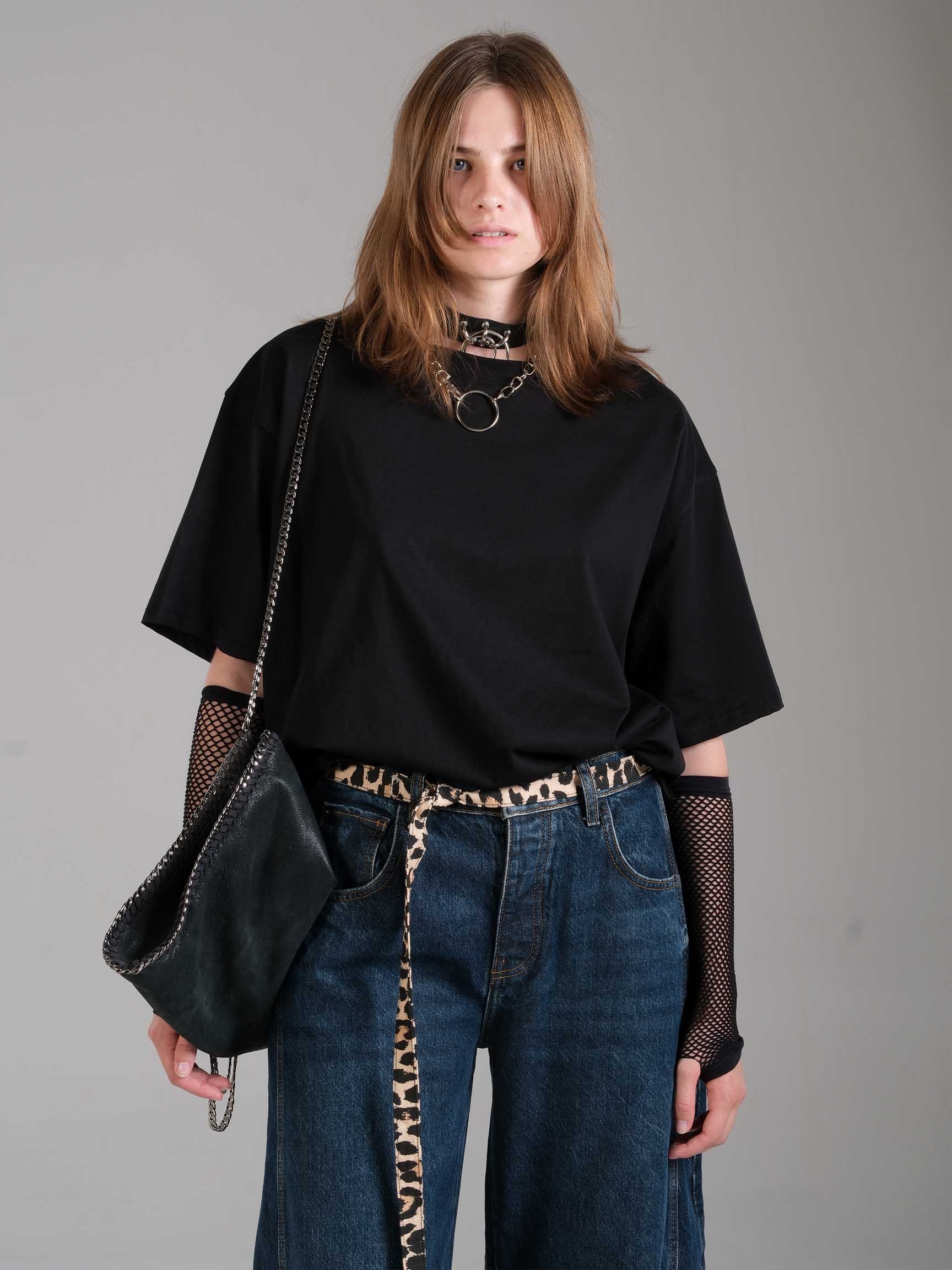 OVERSIZE TSHIRT