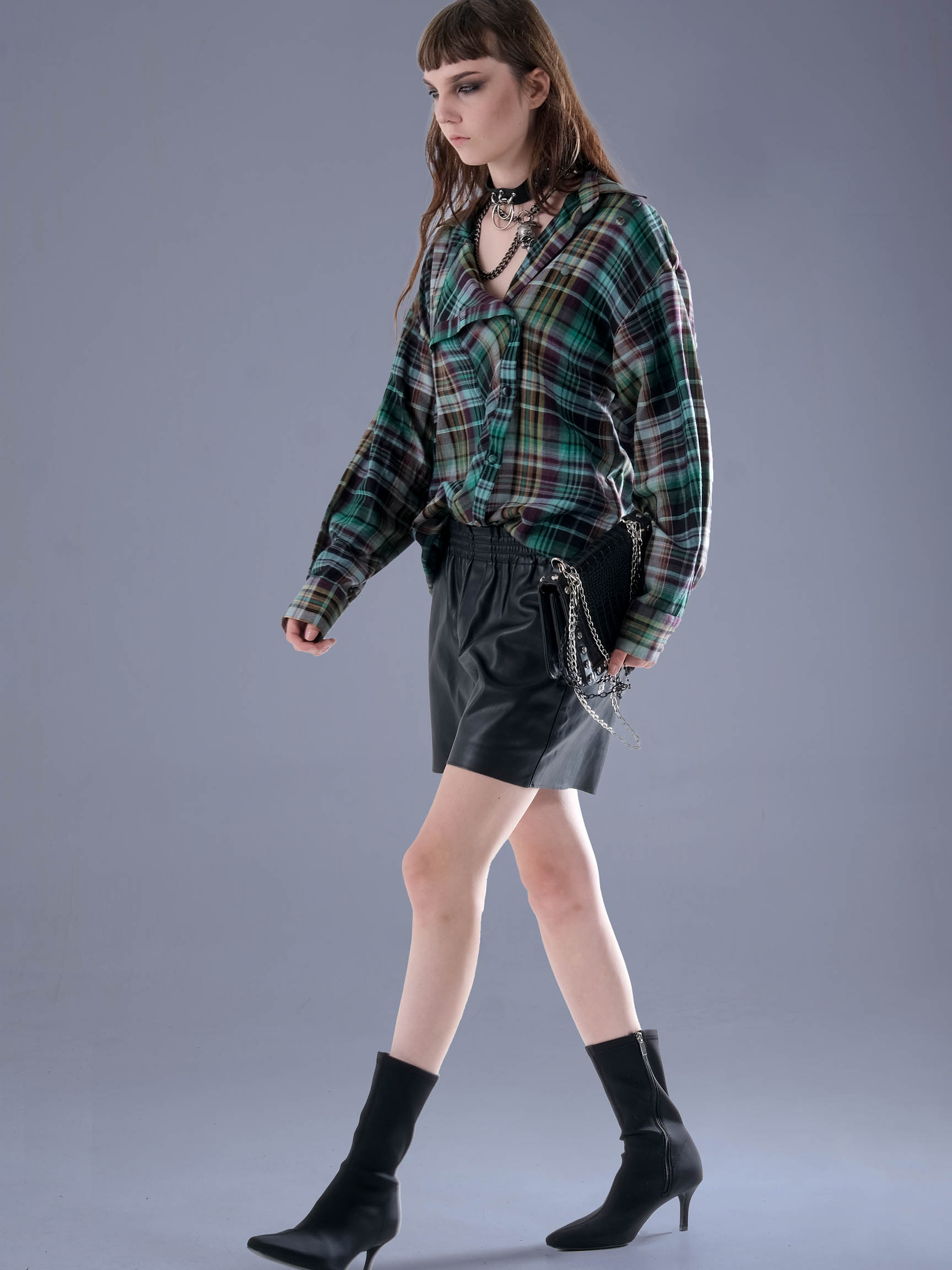 ASİMETRİK YAKA EKOSELİ KADIN GÖMLEK