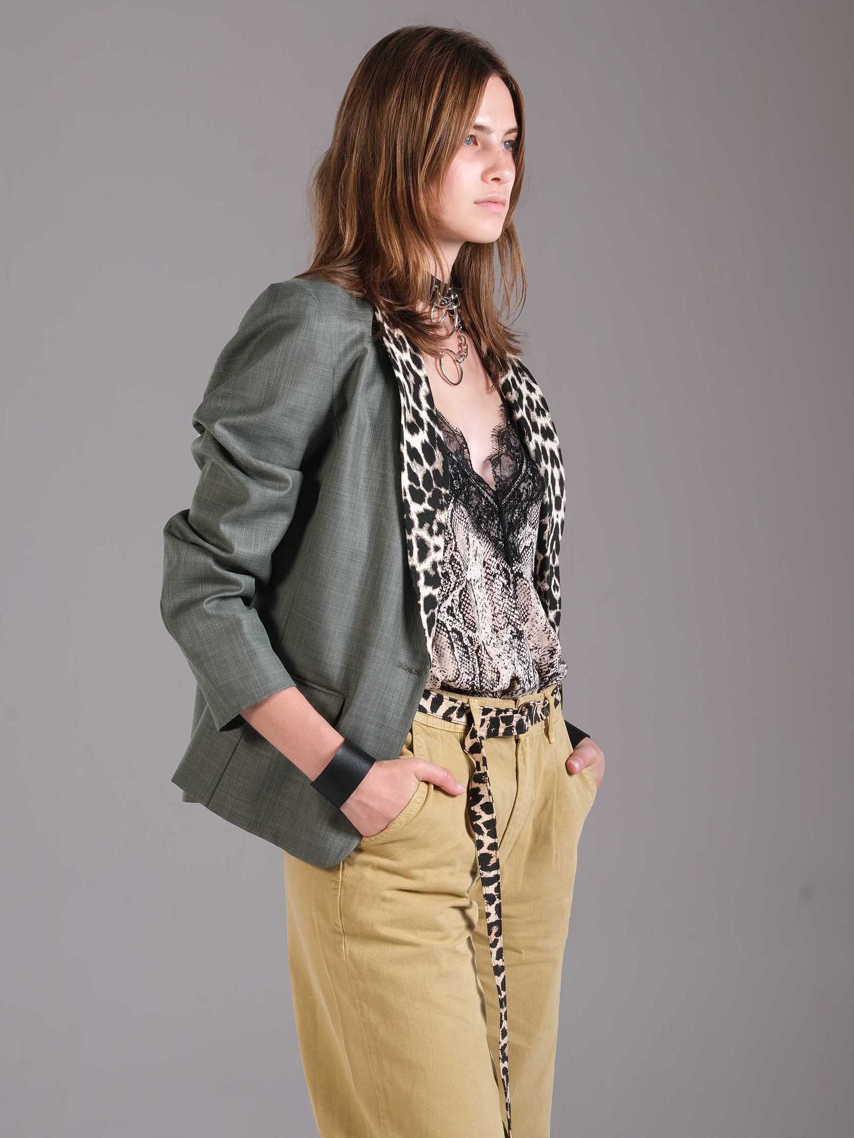 LEOPAR DESEN YAKA DETAYLI KADIN BLAZER CEKET