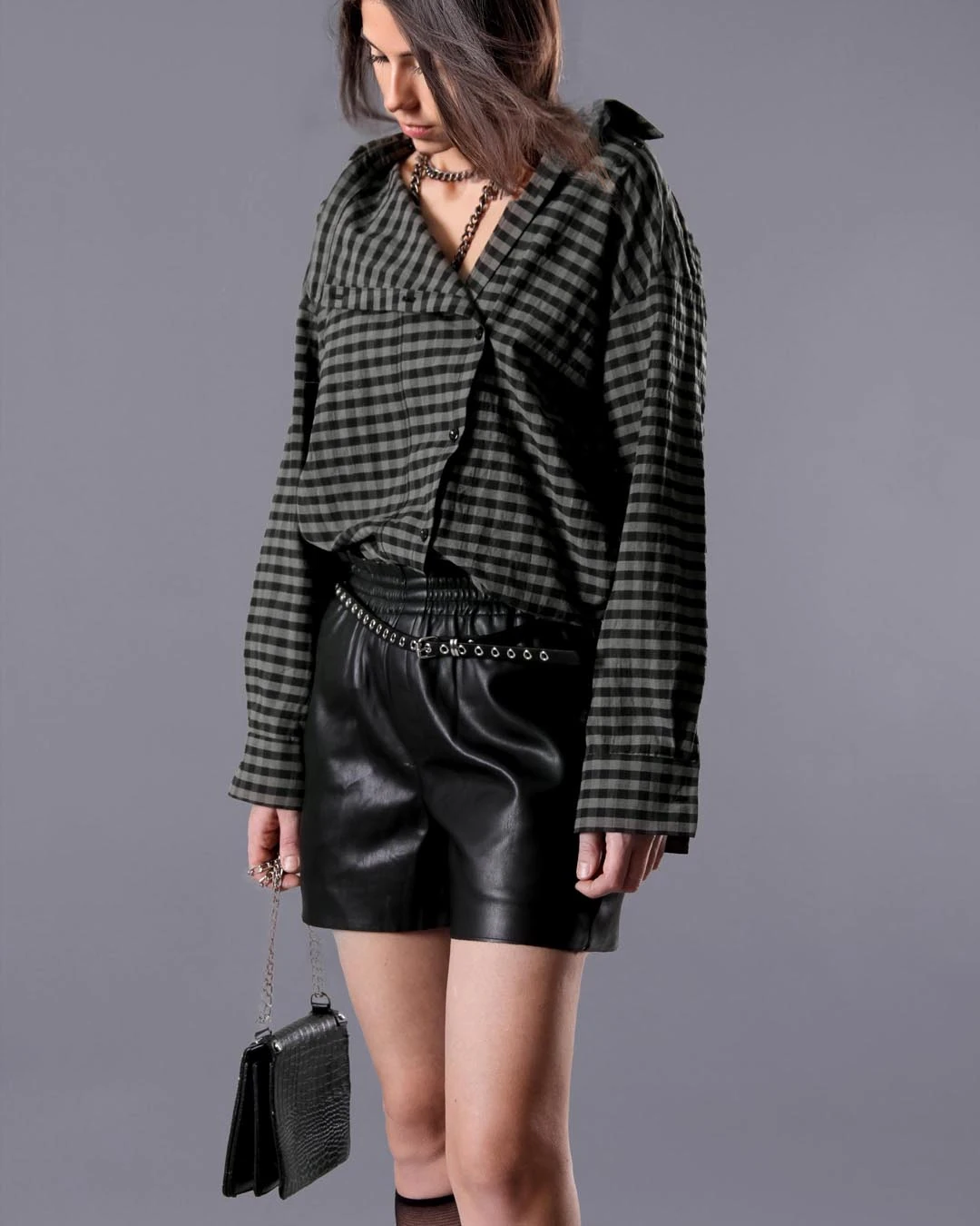 EKOSELİ ASİMETRİK YAKA KADIN GÖMLEK