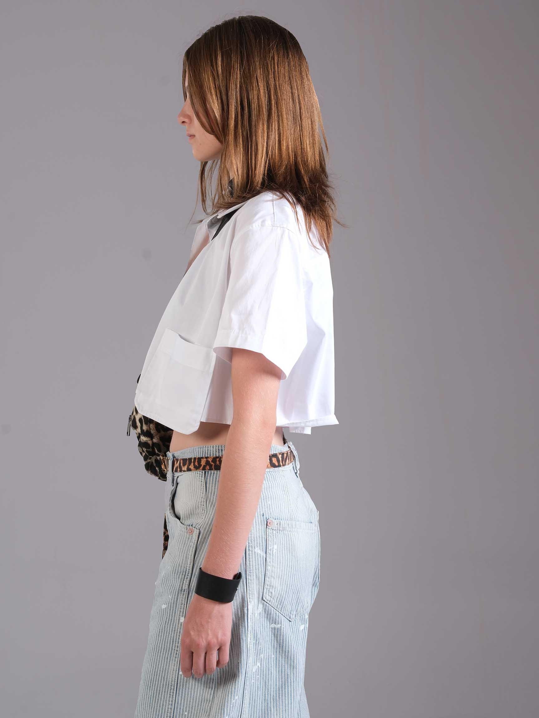 SHORT SLEEVE CROP SHIRT