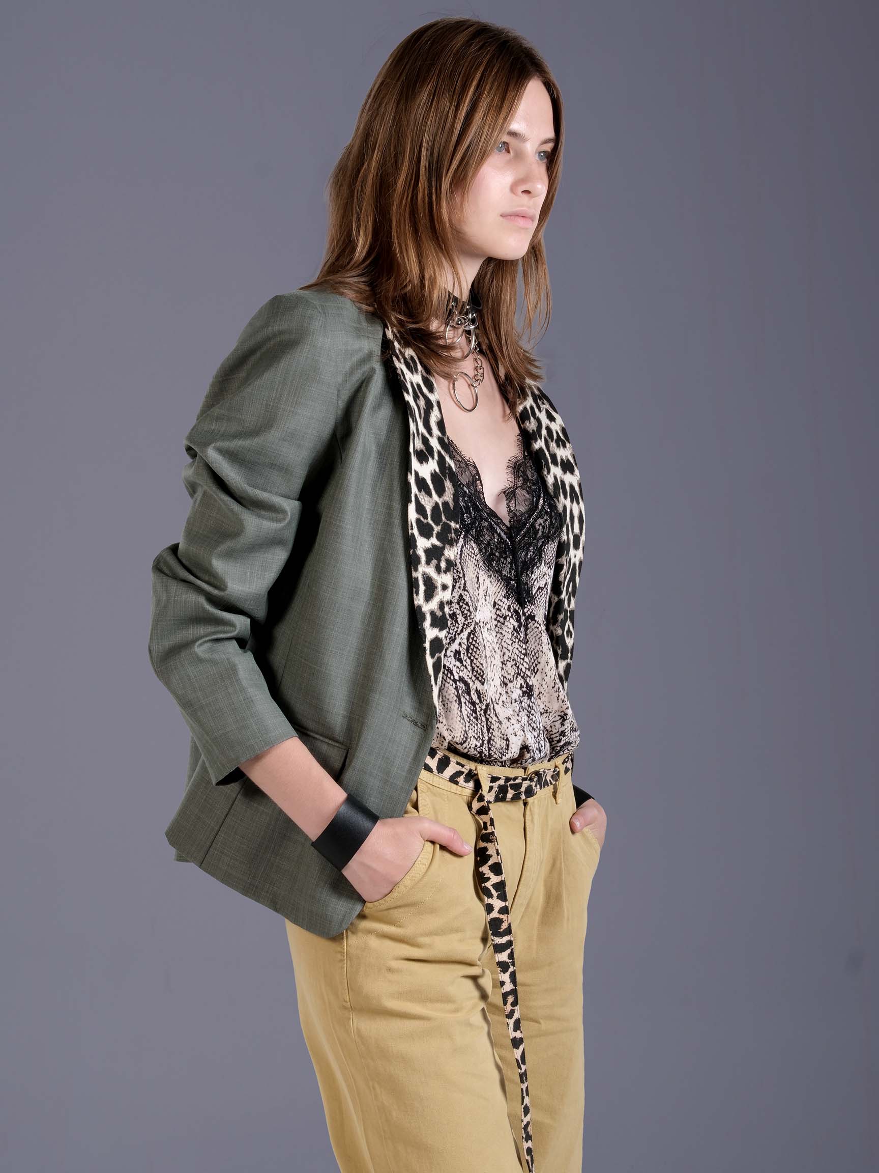 LEOPAR DESEN YAKA DETAYLI KADIN BLAZER CEKET