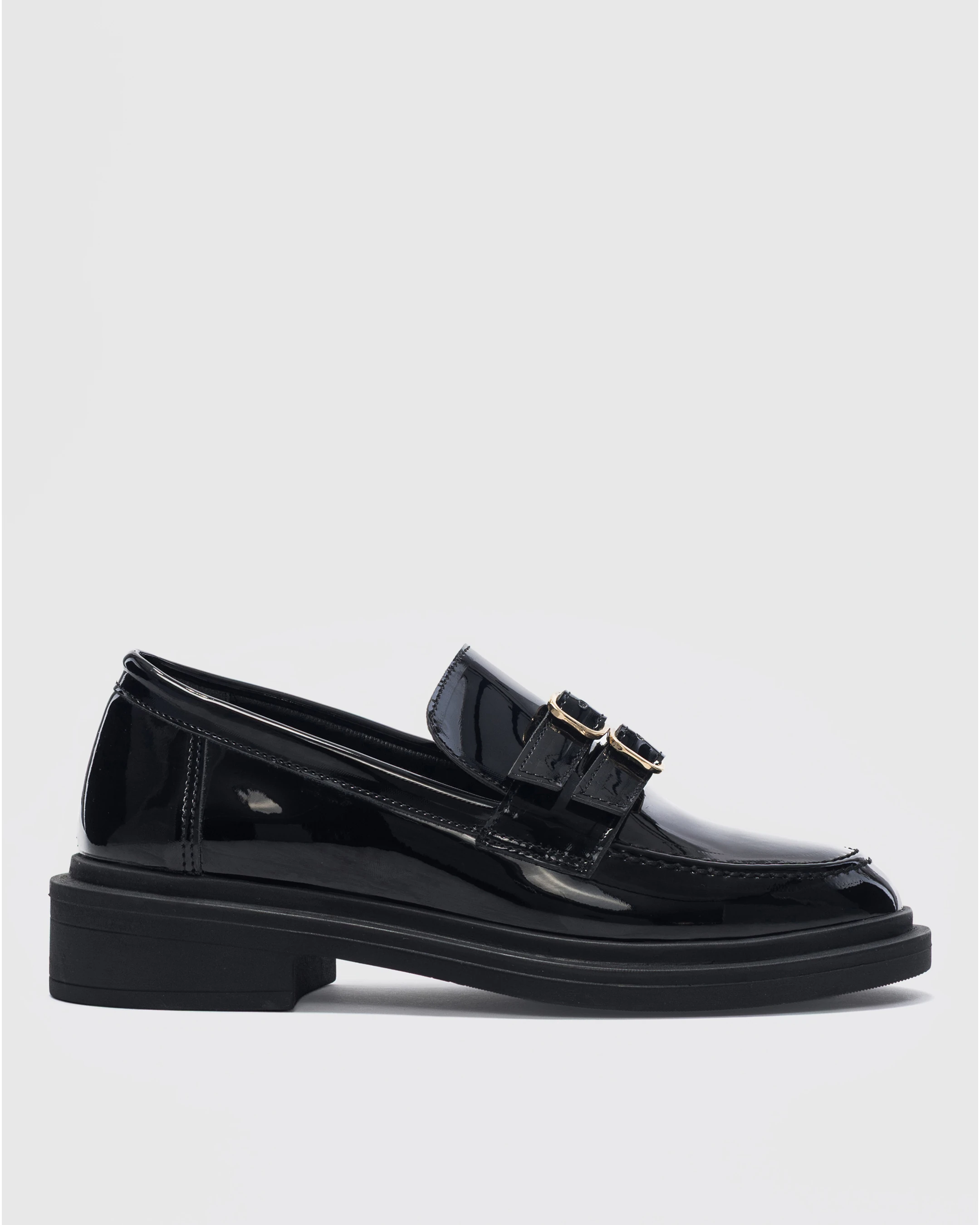 Beyaz Fon Ayakkabı Ürün Çekimi