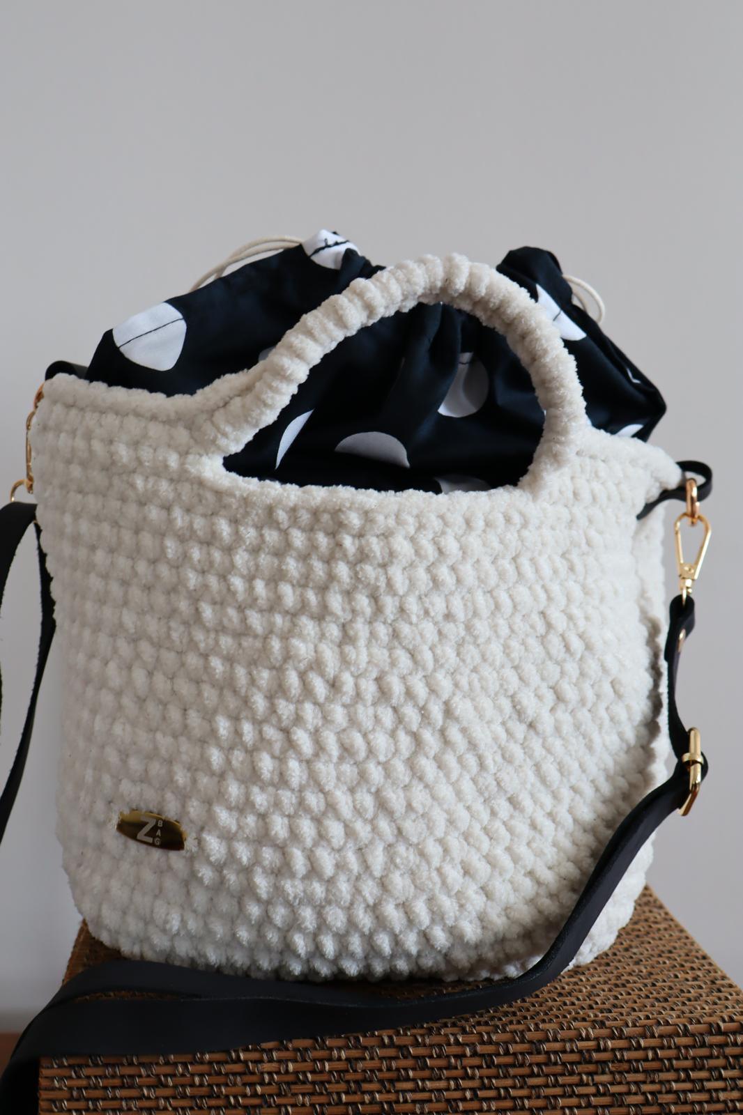 WINNER Soft – Siyah Puantiye Kese