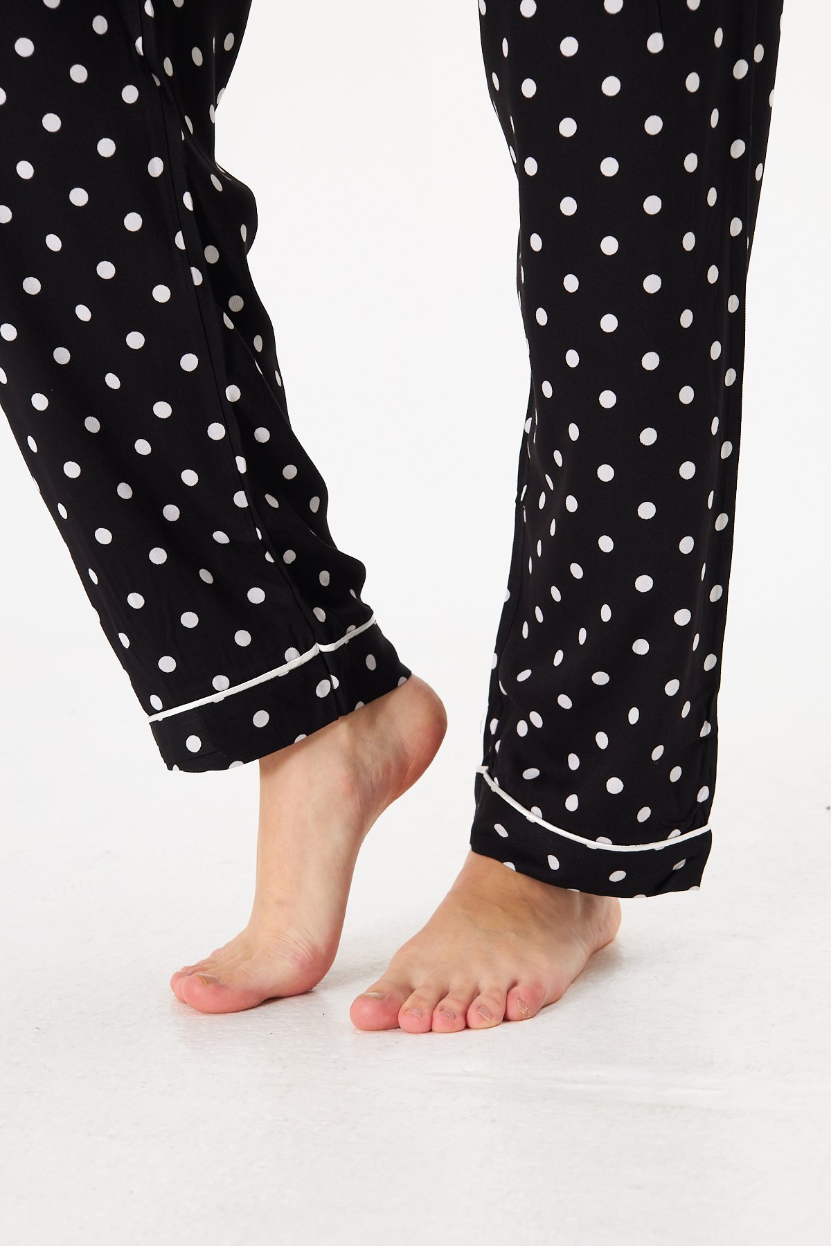 Lara Black Polka Premium %100 Pamuk Saten Uzun Kollu Pijama Takımı