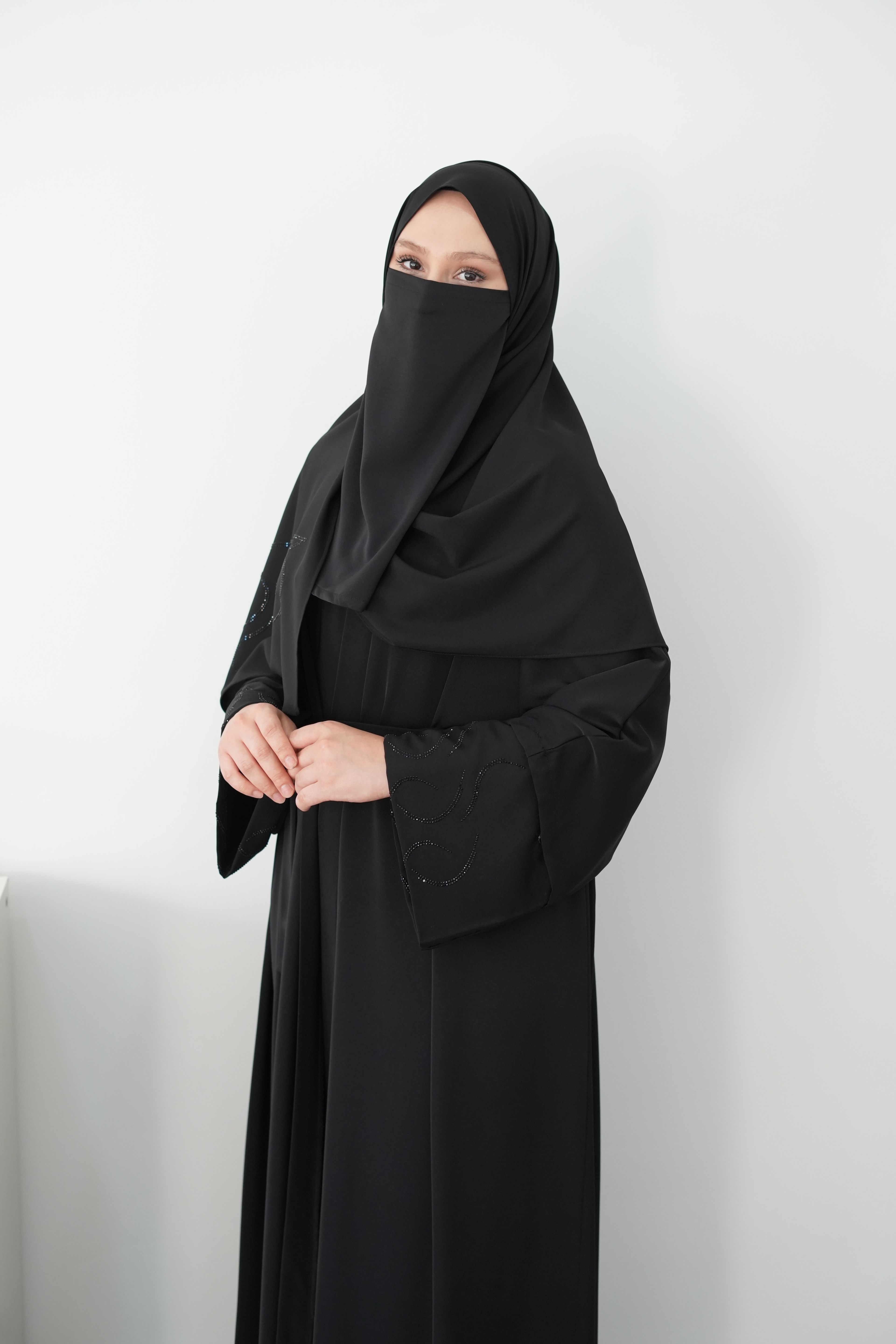 Taş Detaylı Kolluk + Şal
