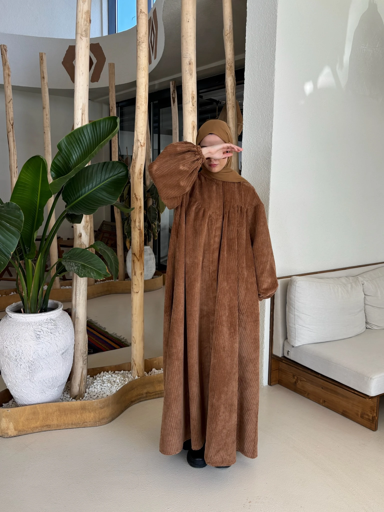 FİTİLLİ KADİFE FERACE - sütlü kahve