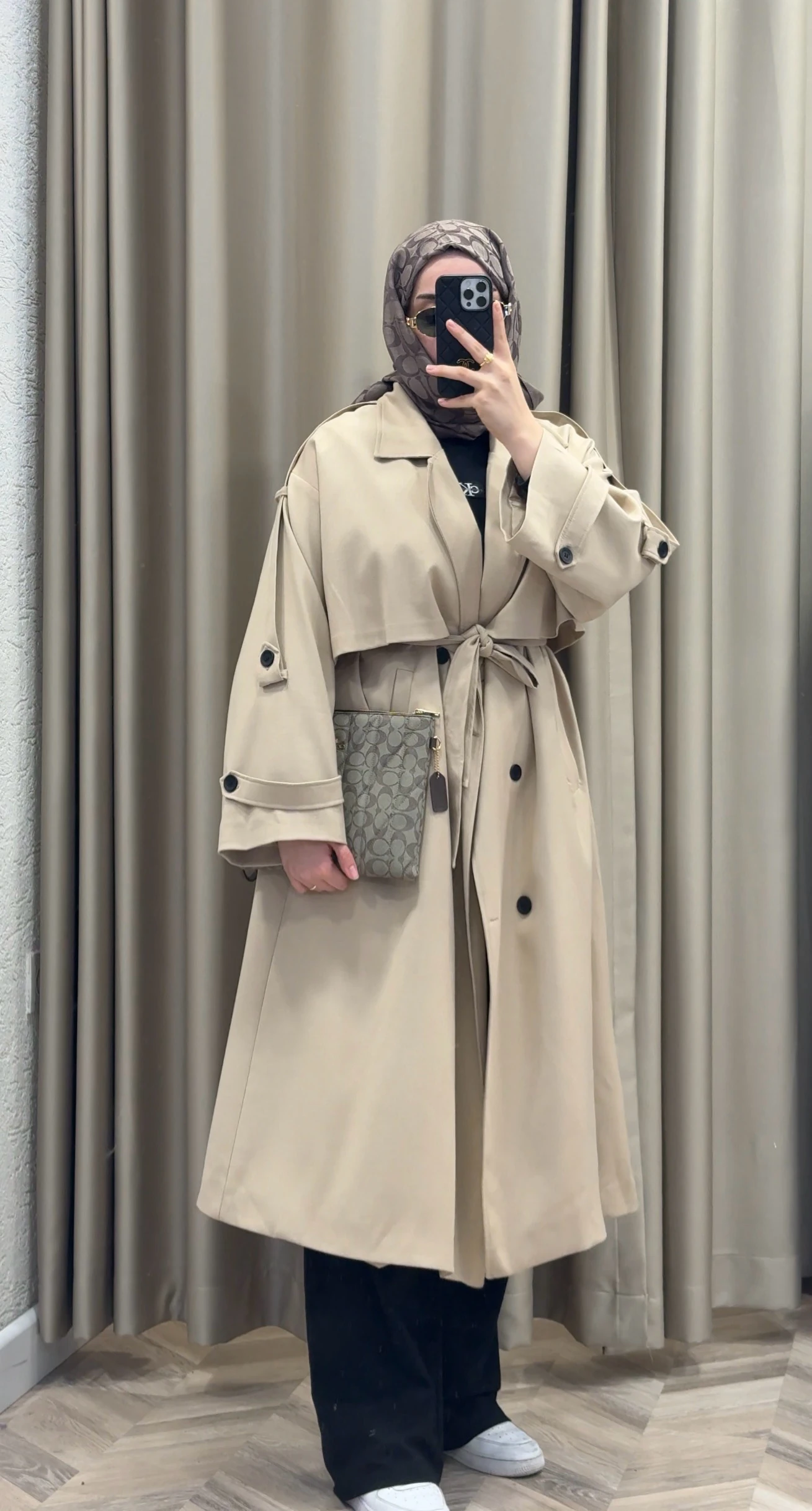 Petra Trençkot - Taş