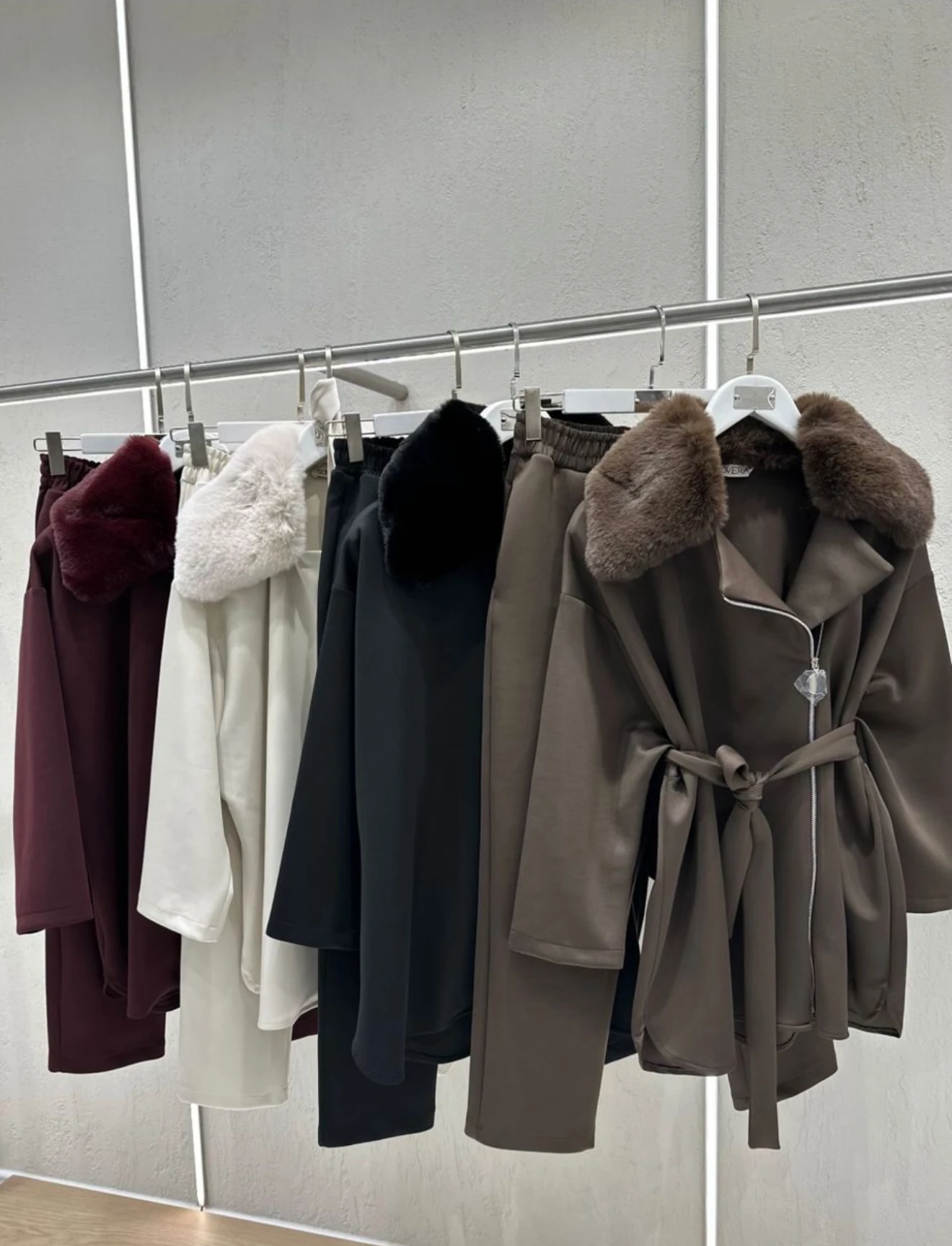 Yakası Kürklü Scuba Takım - bordo