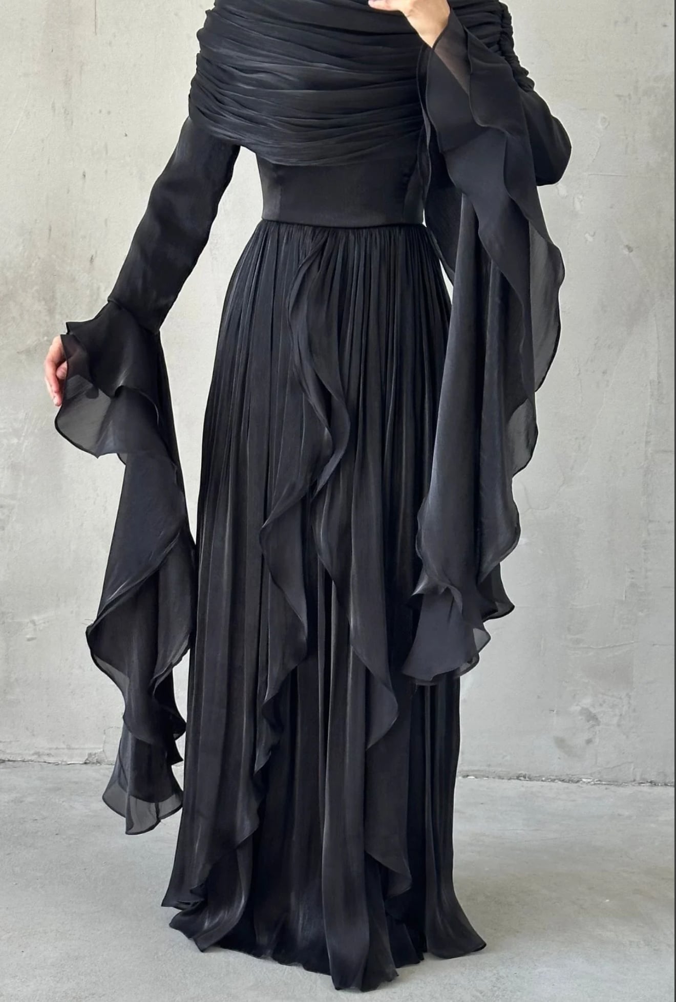 Helen Abiye - Siyah