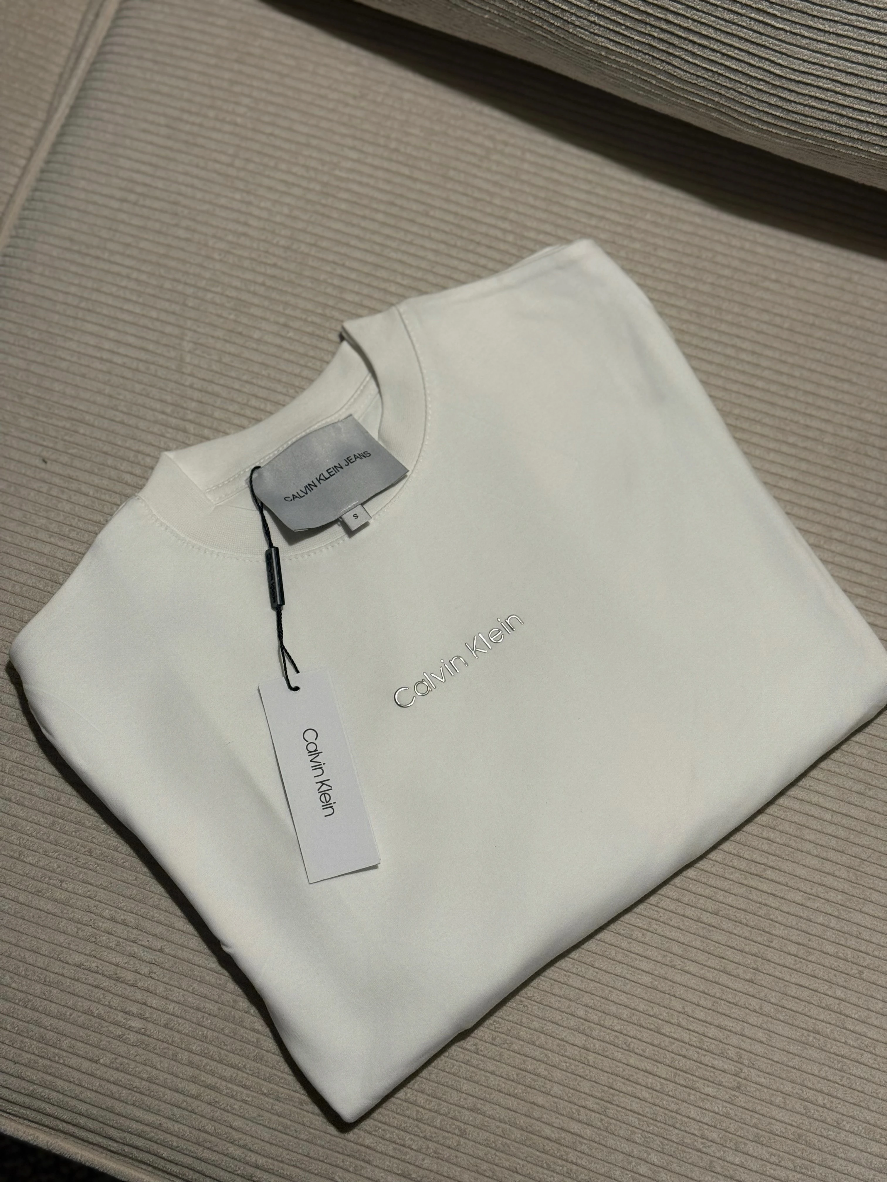 Kabartmalı Logo Sweatshirt