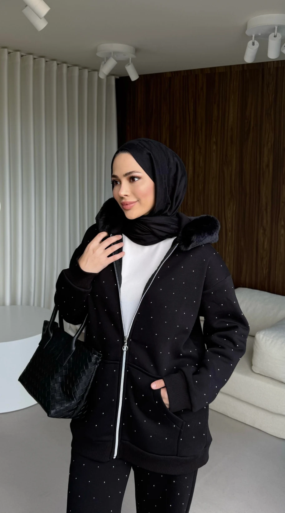 3 iplik Taşlı Kürklü Takım - Siyah