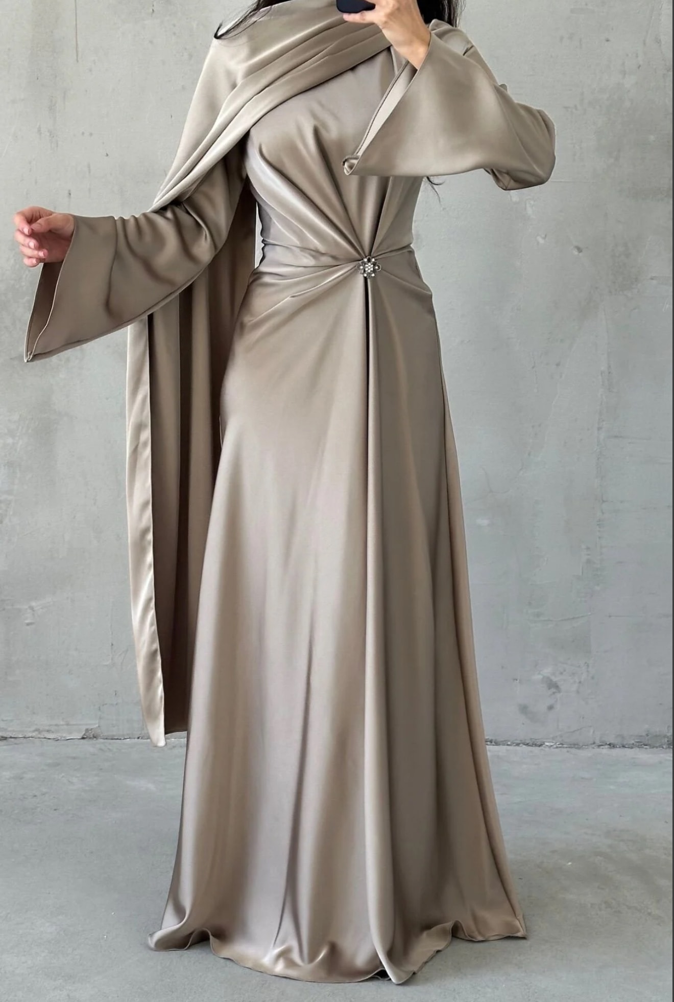 Violet Gold Aksesuarlı Elbise - vizon