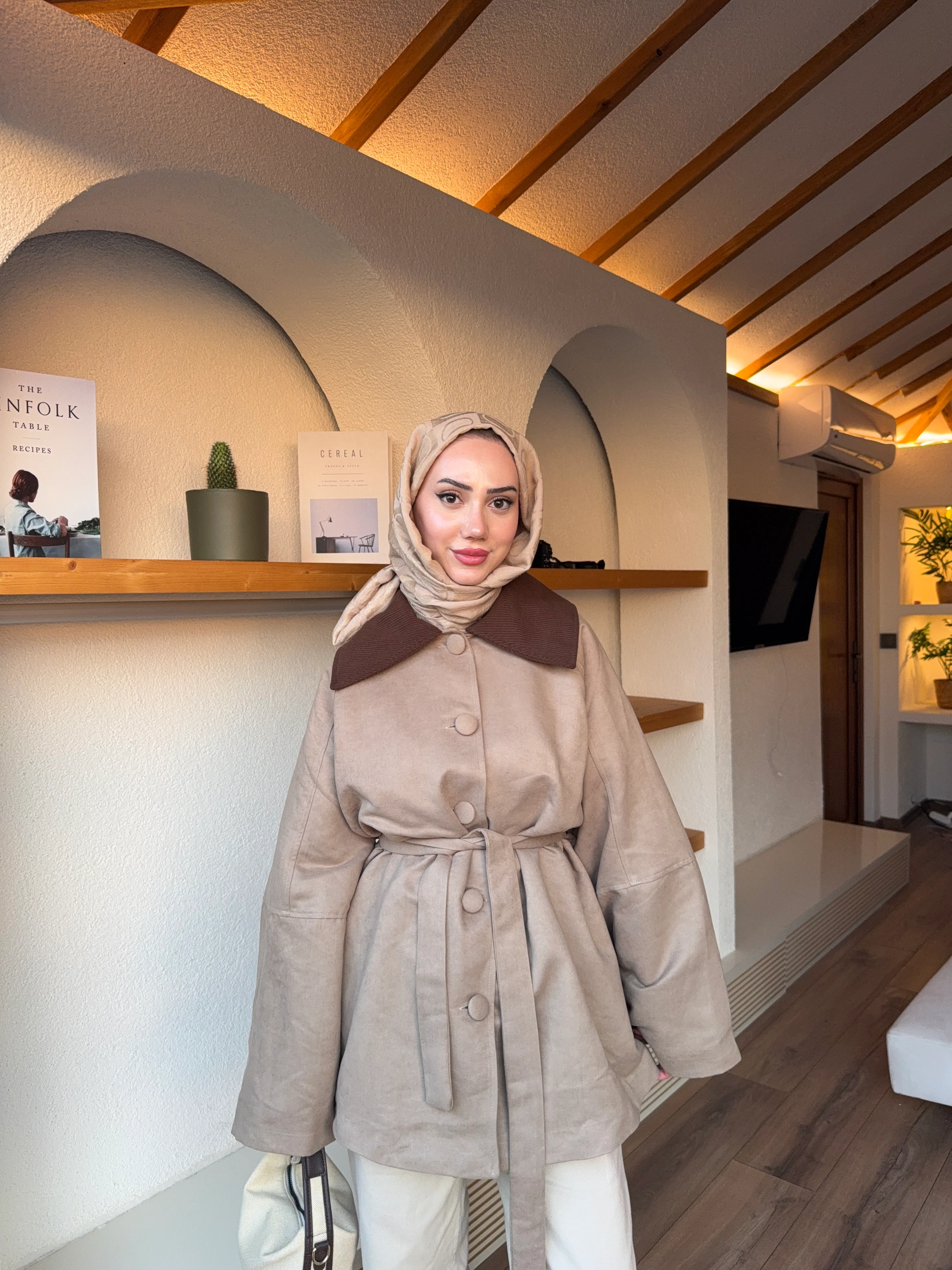 Elegant Nubuk Trençkot - vizon