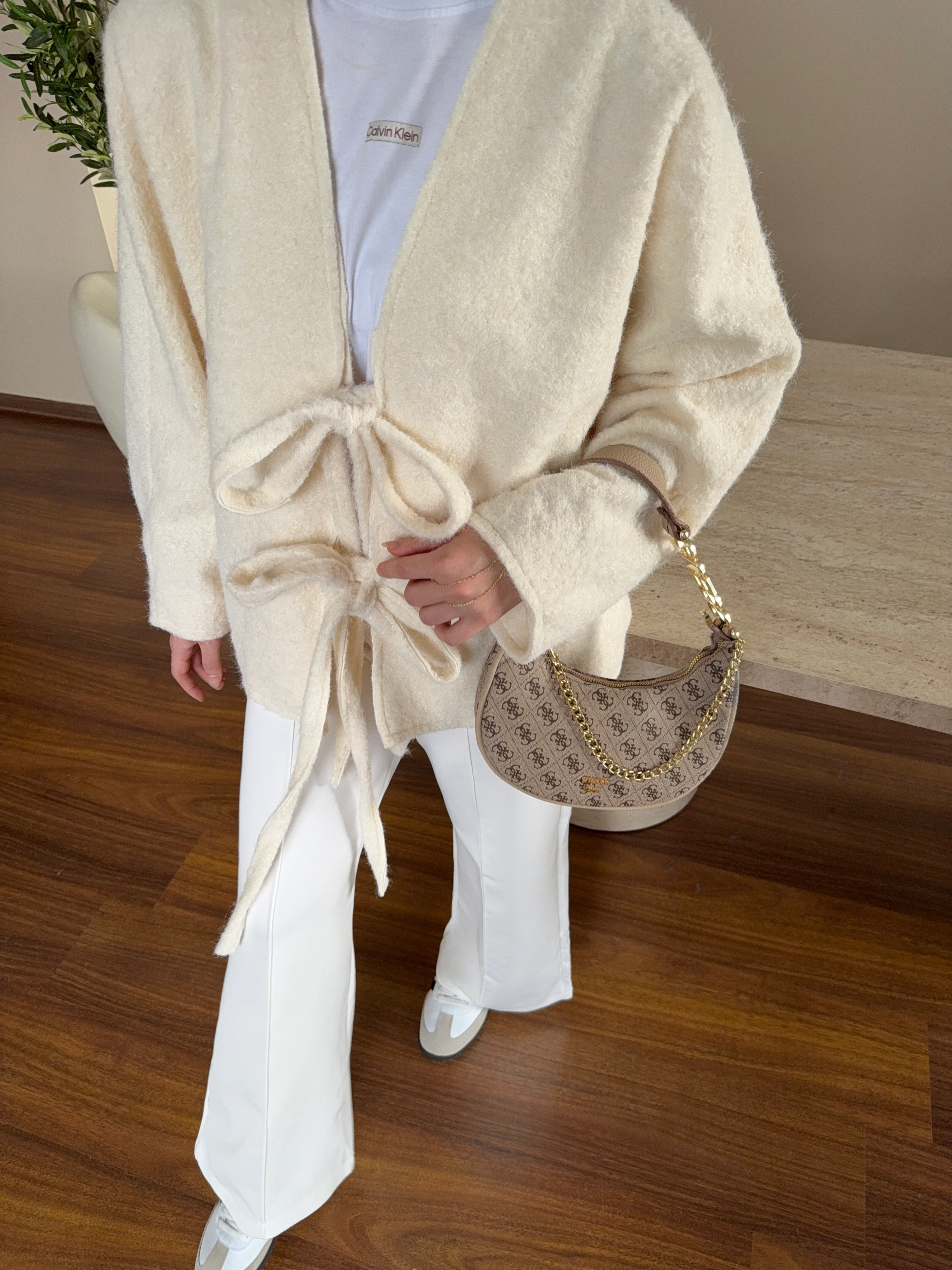 Twist Saçaklı Kaşe